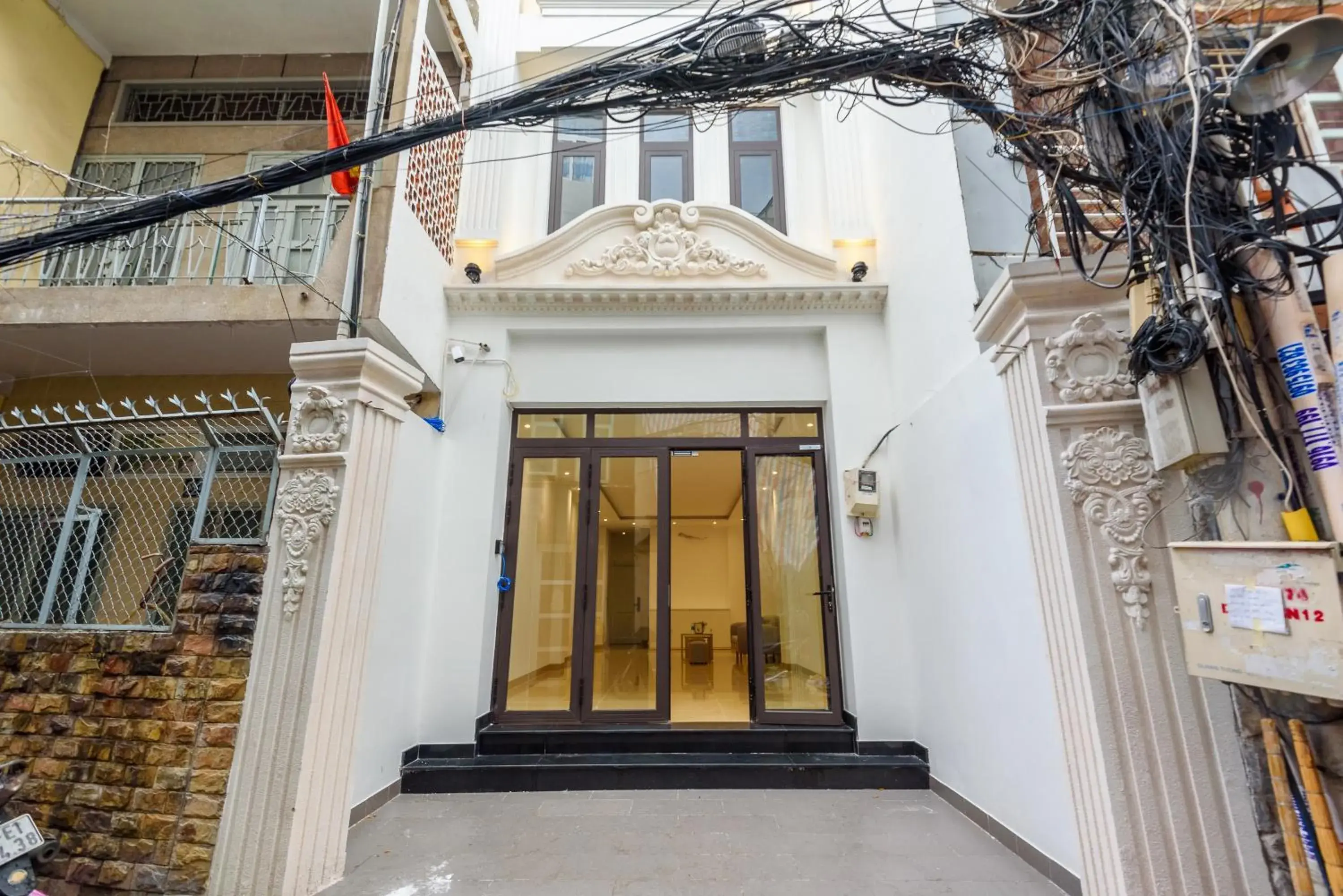 Property building in Cozrum Homes - June Corner Property building in Cozrum Homes - June Corner