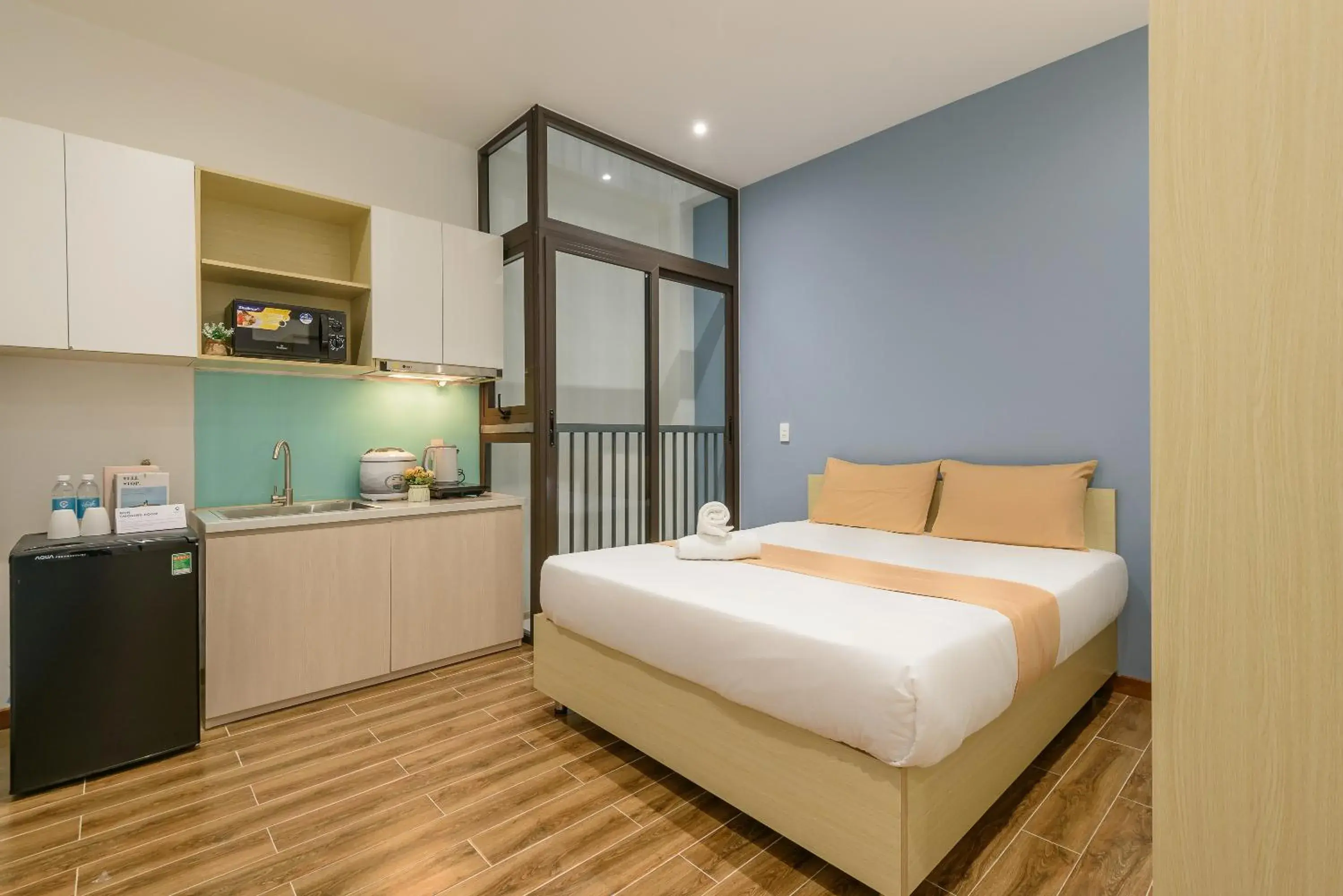 Photo of the whole room, Bed in Cozrum Homes - June Corner Photo of the whole room, Bed in Cozrum Homes - June Corner