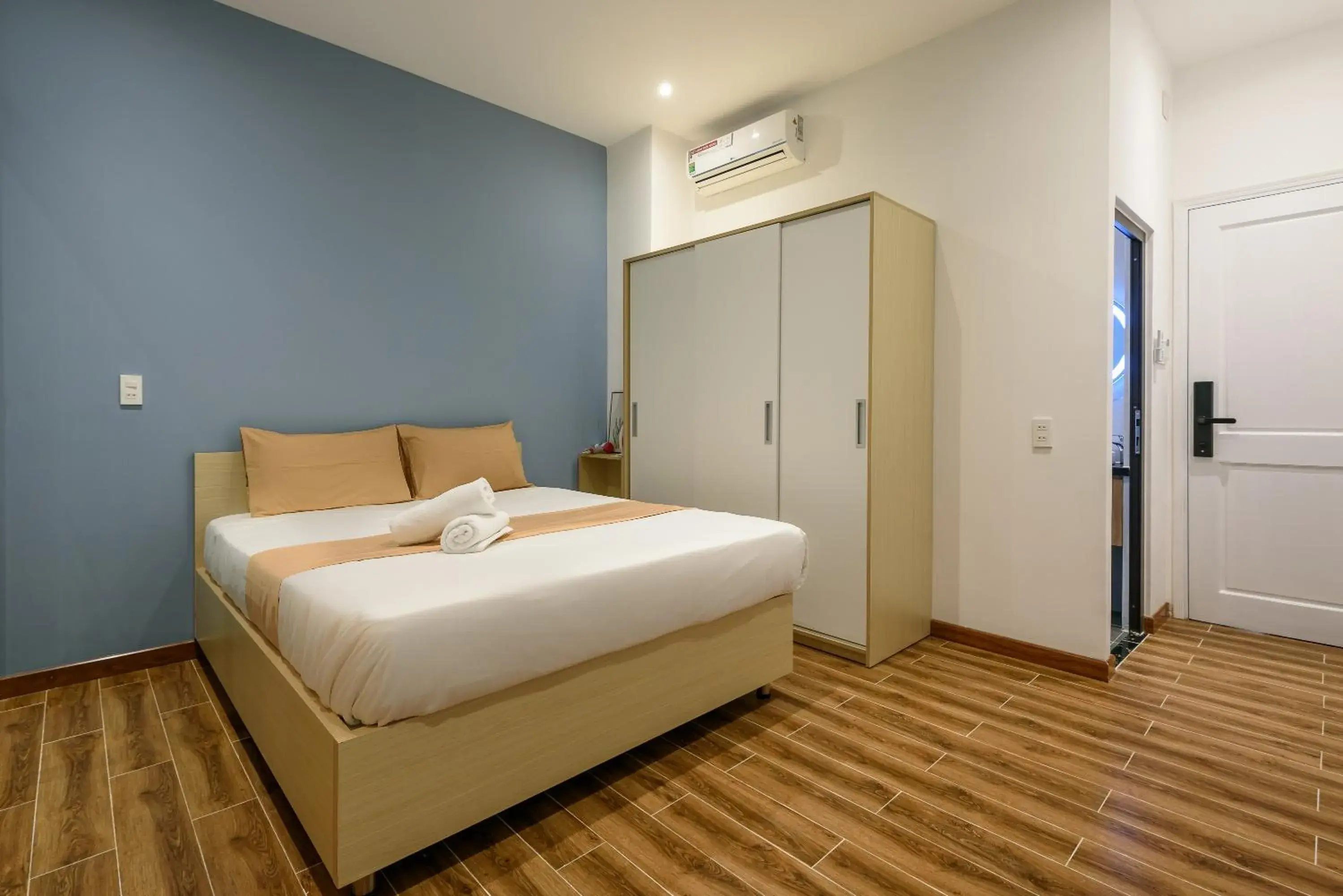 Bed in Cozrum Homes - June Corner Bed in Cozrum Homes - June Corner