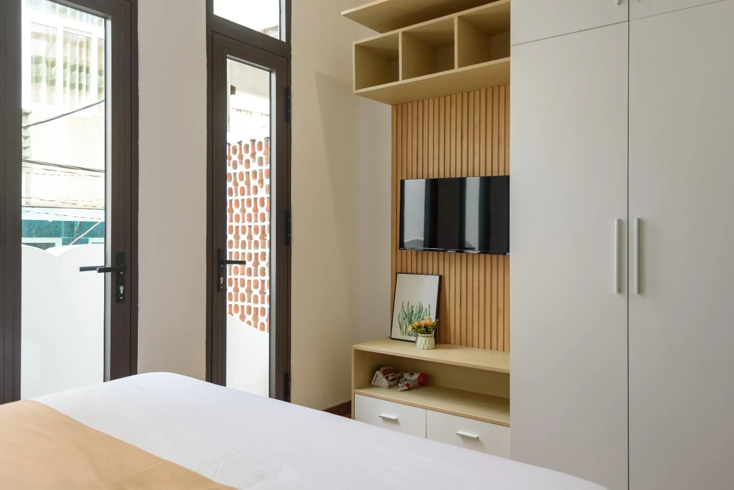 View (from property/room), Bed in Cozrum Homes - June Corner View (from property/room), Bed in Cozrum Homes - June Corner