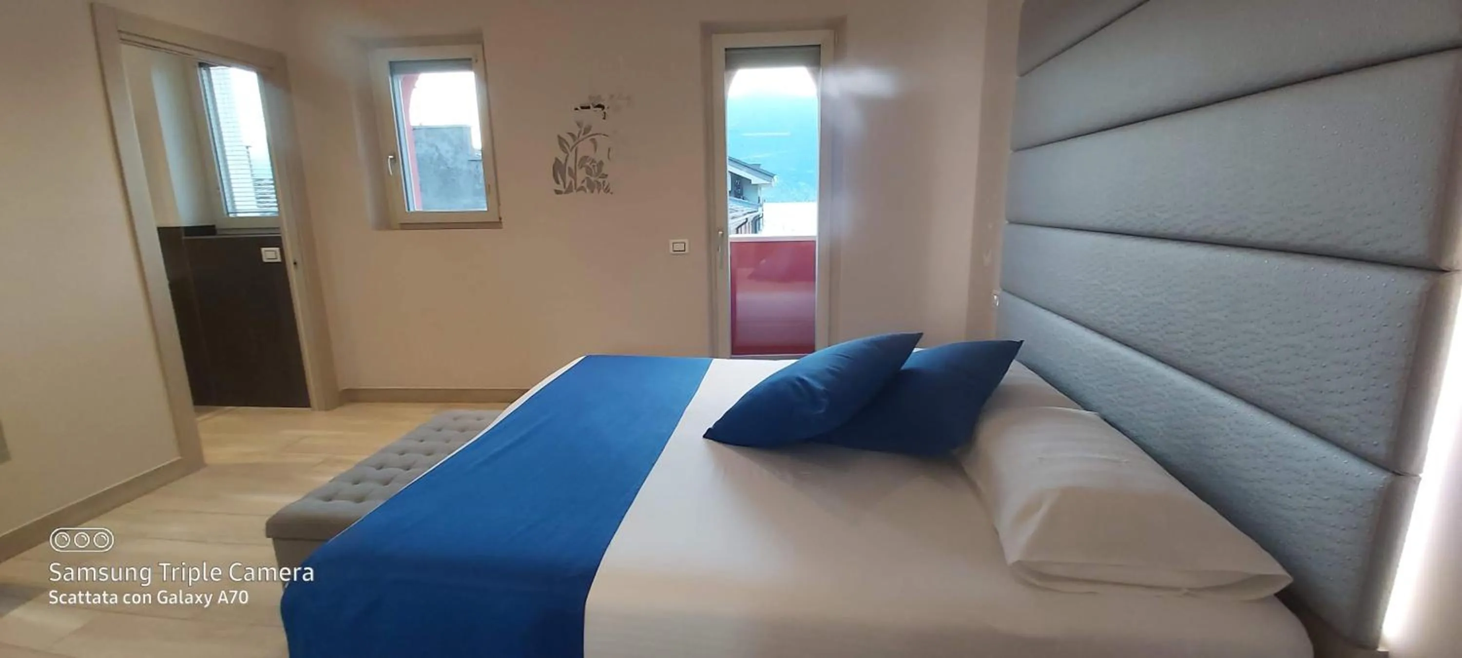 Bed in Hotel Danieli La Castellana lago di Garda