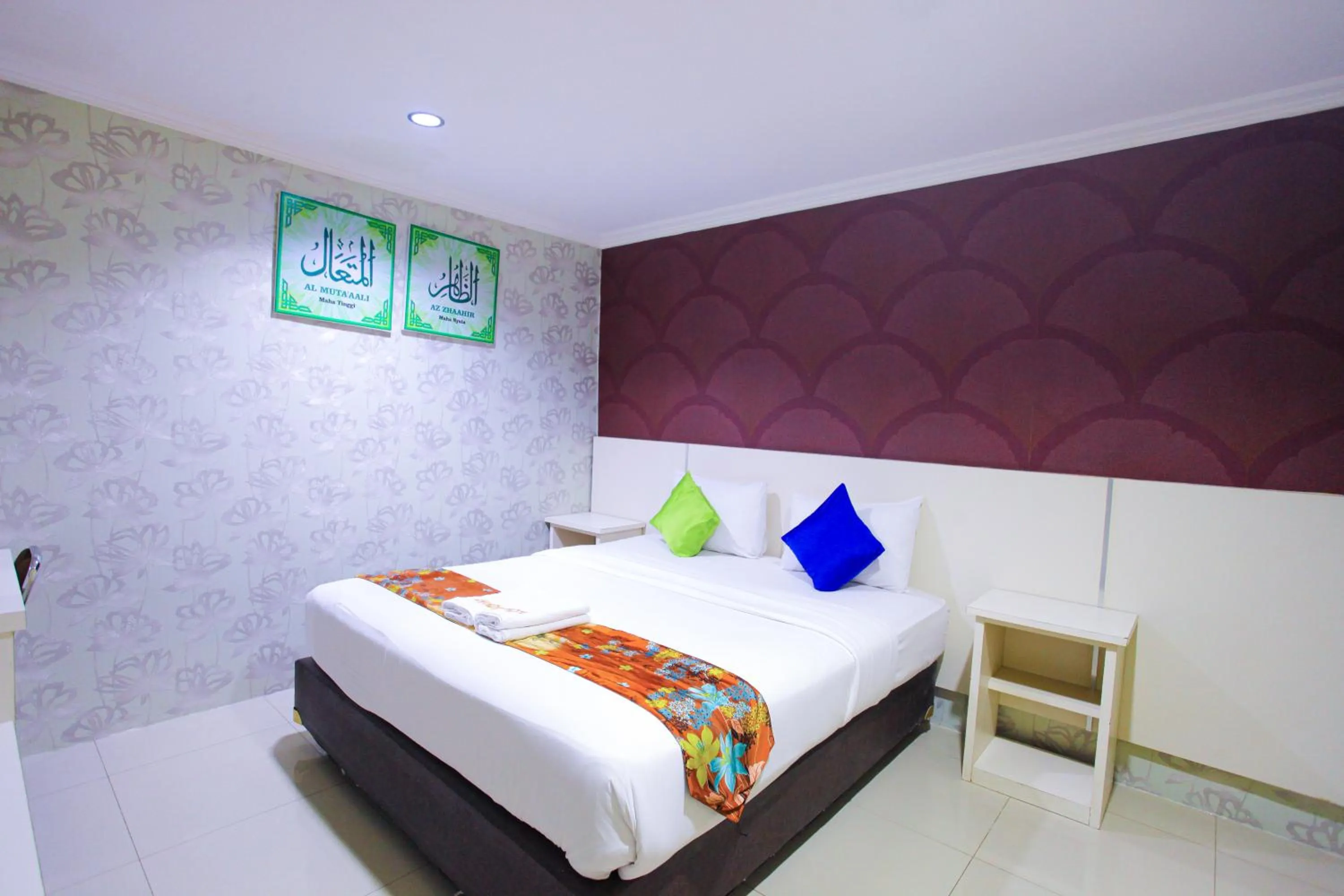 Bed in The Djakarta Anandita Syariah Hotel