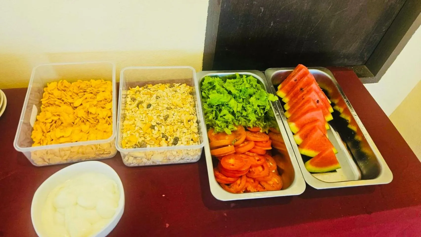 Food and drinks in Kata Place Hotel