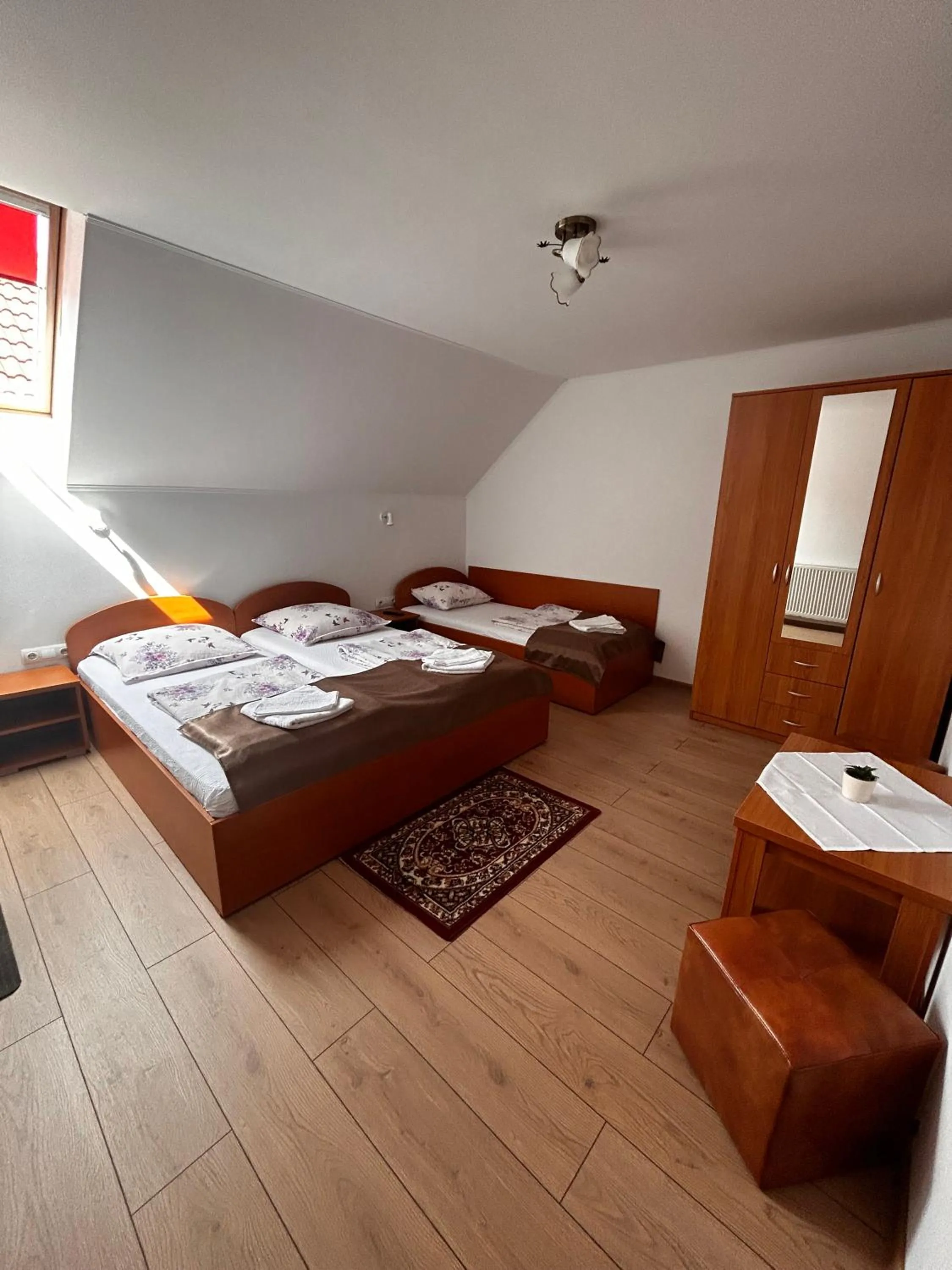 Bed in PENSIUNEA KELEMEN