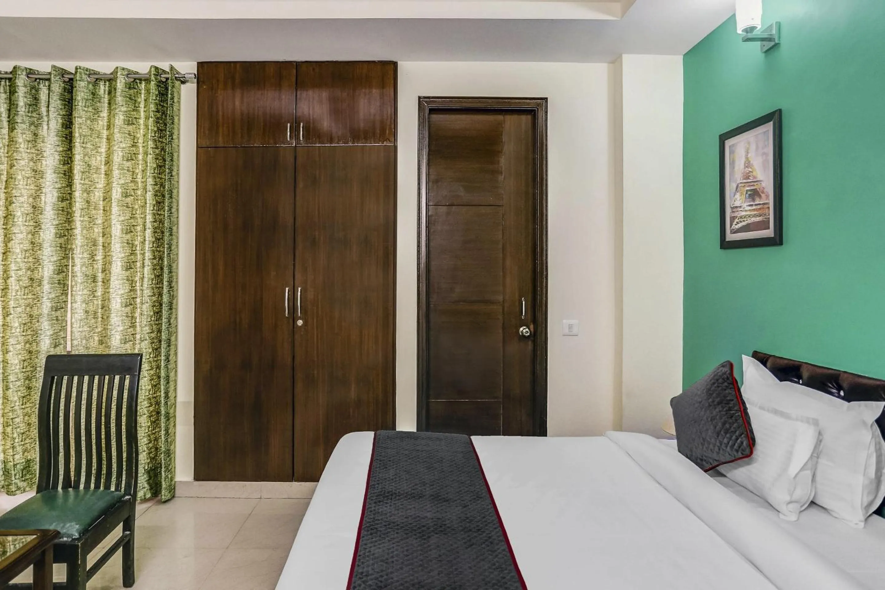 Bedroom, Bed in Townhouse Rumaisa