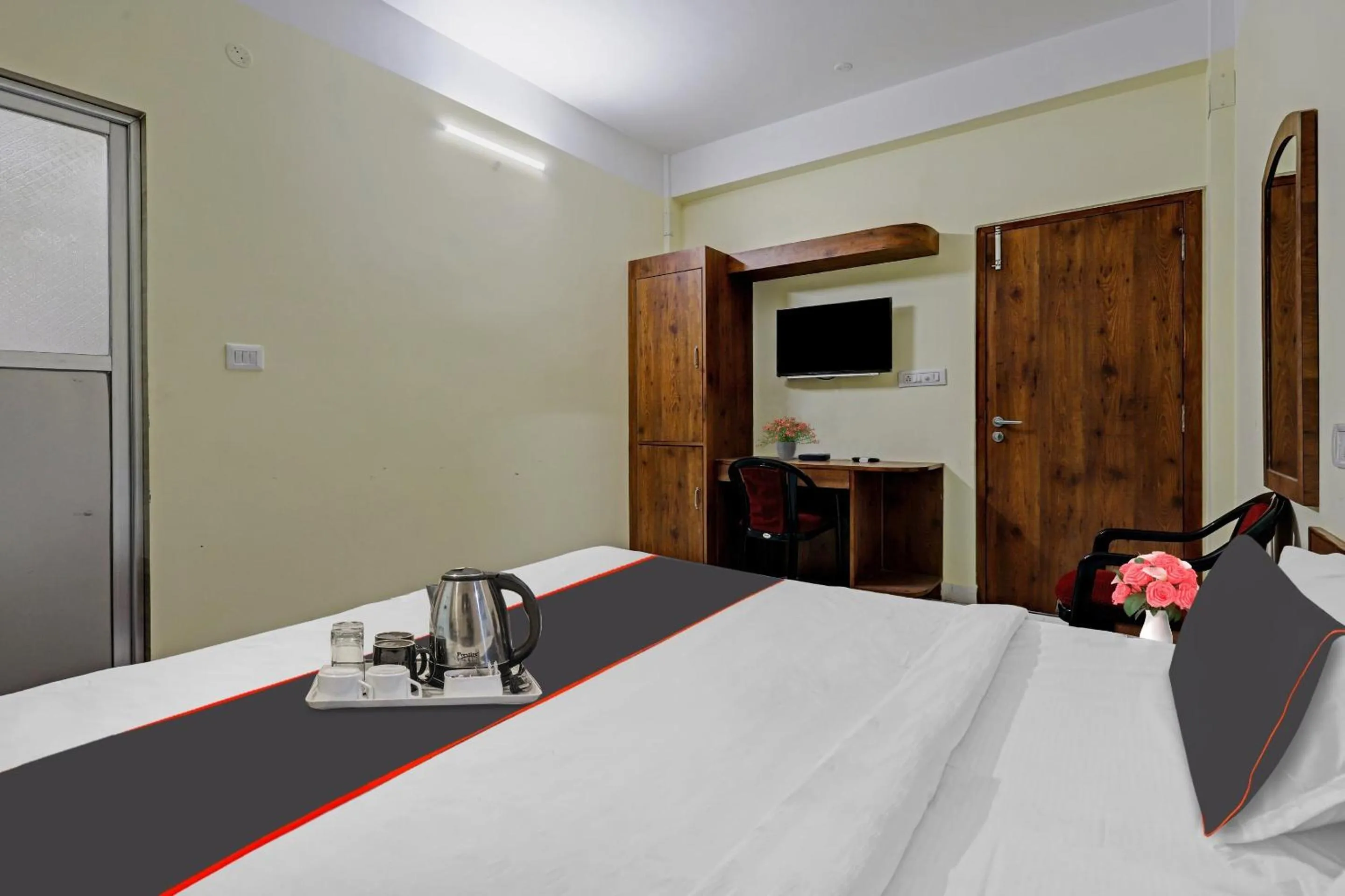 Bedroom, Bed in Super Collection O Luit Heritage