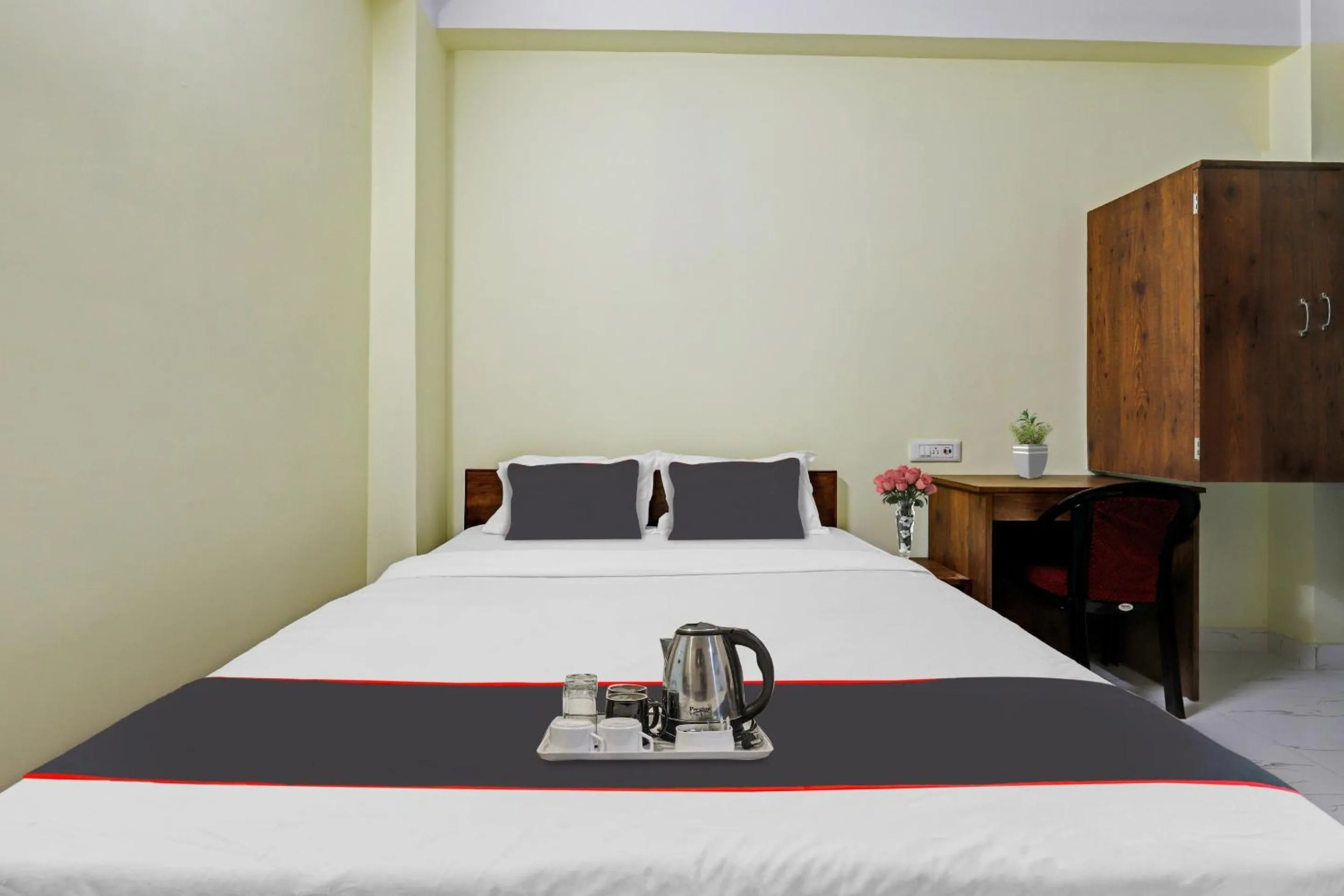 Bedroom, Bed in Super Collection O Luit Heritage