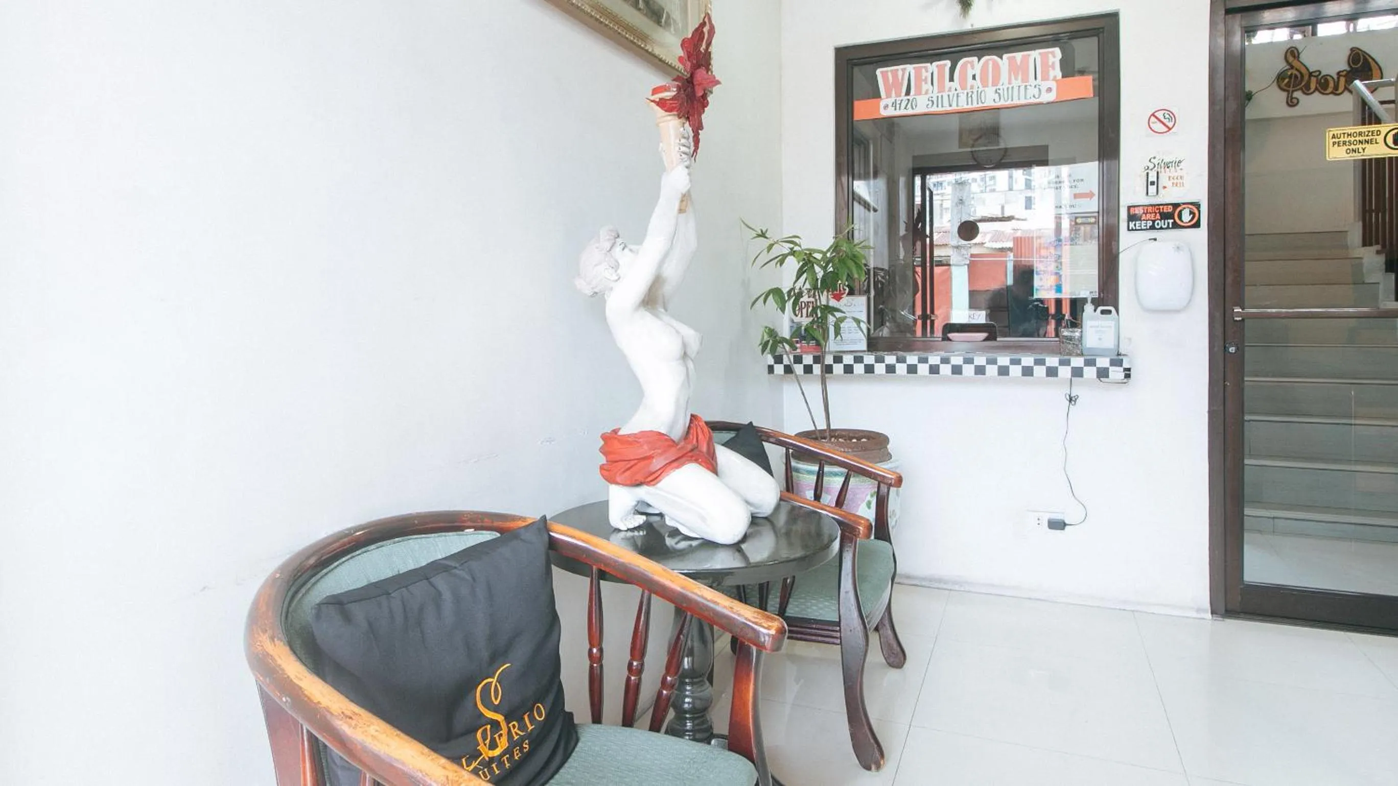 Lobby or reception in 4720 Silverio Suites Paranaque City