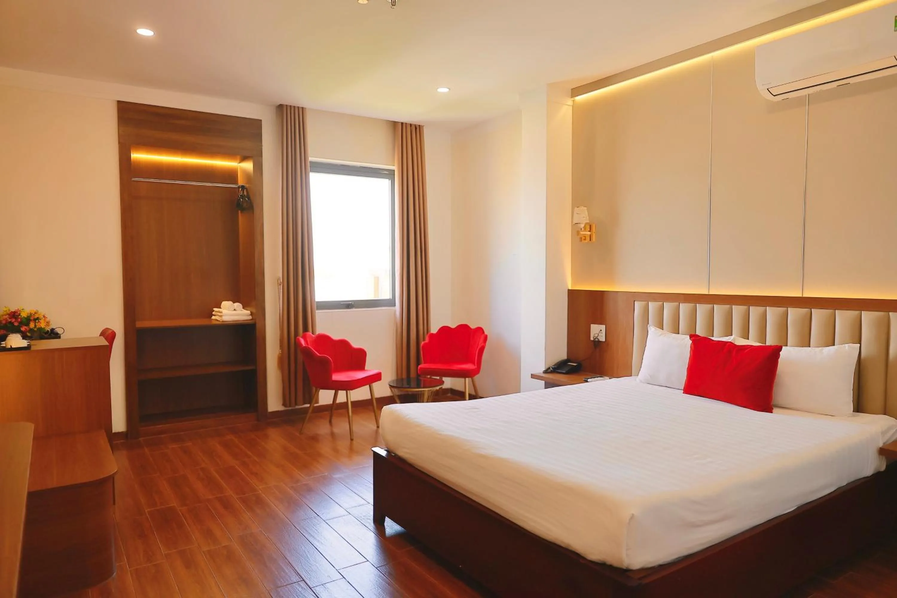 Bed in Le Centre Pleiku Hotel