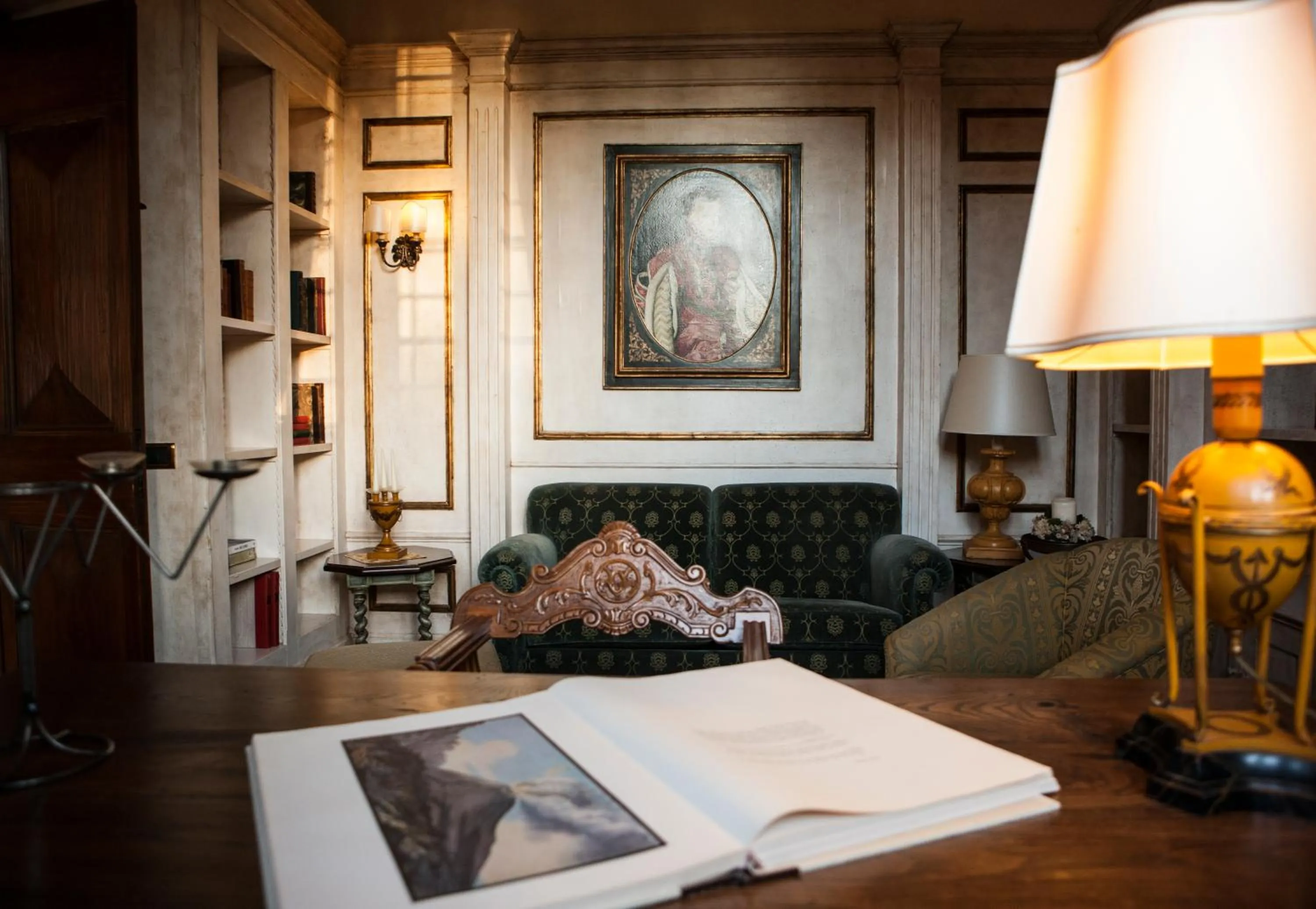 Library in Hotel La Collegiata