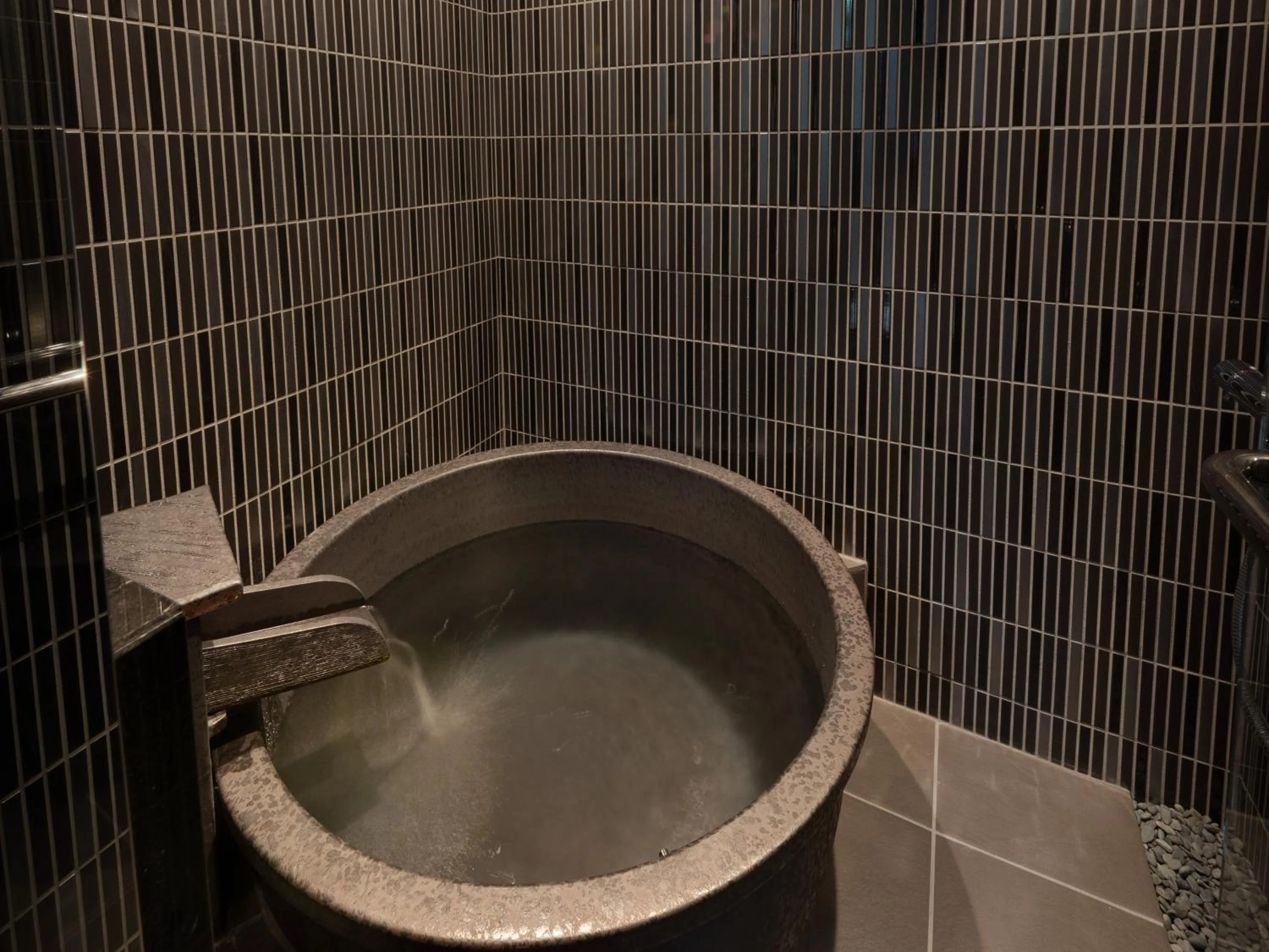 Bathroom in Tsumugi GionShirakawa