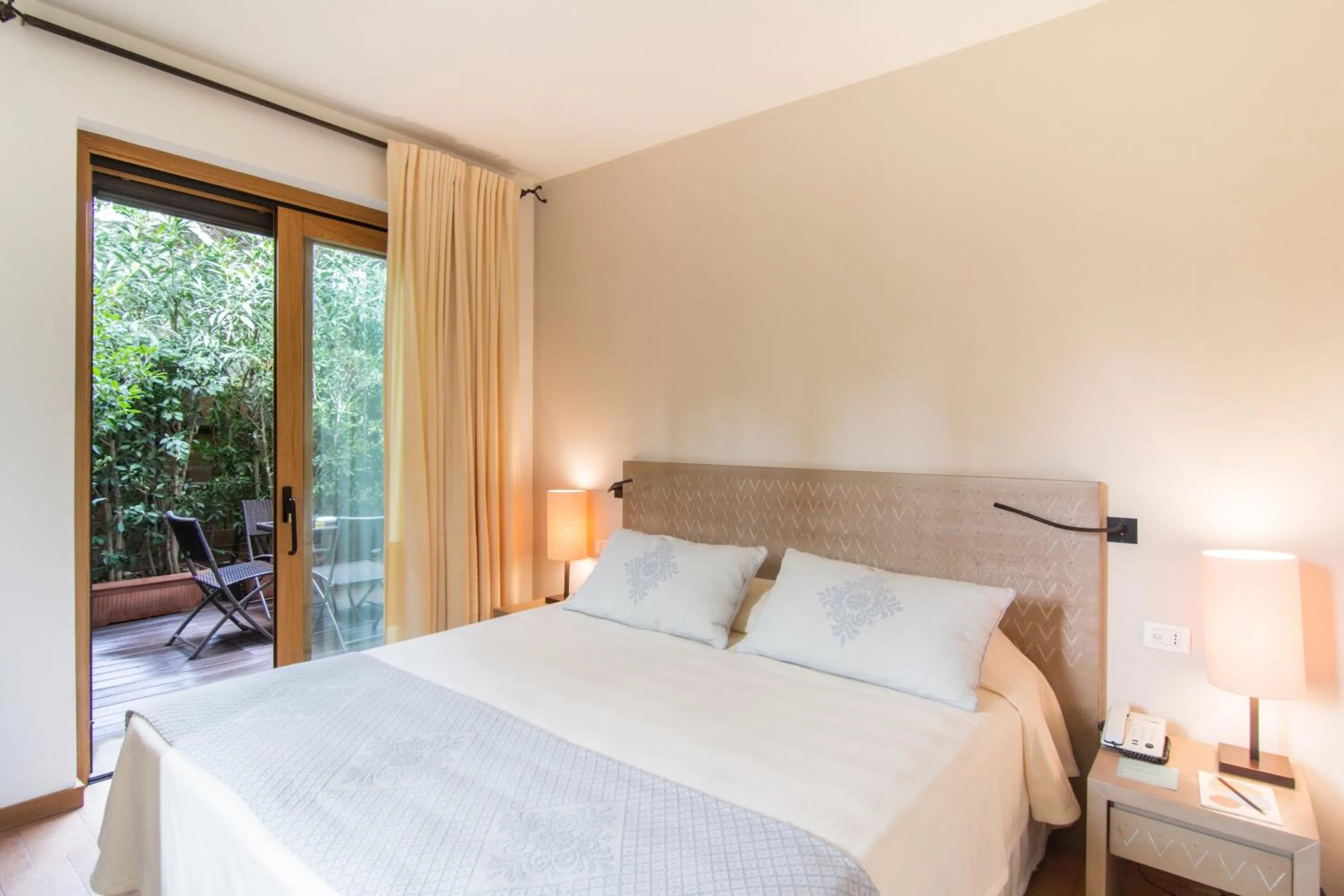 Photo of the whole room, Bed in Hotel Aquadulci