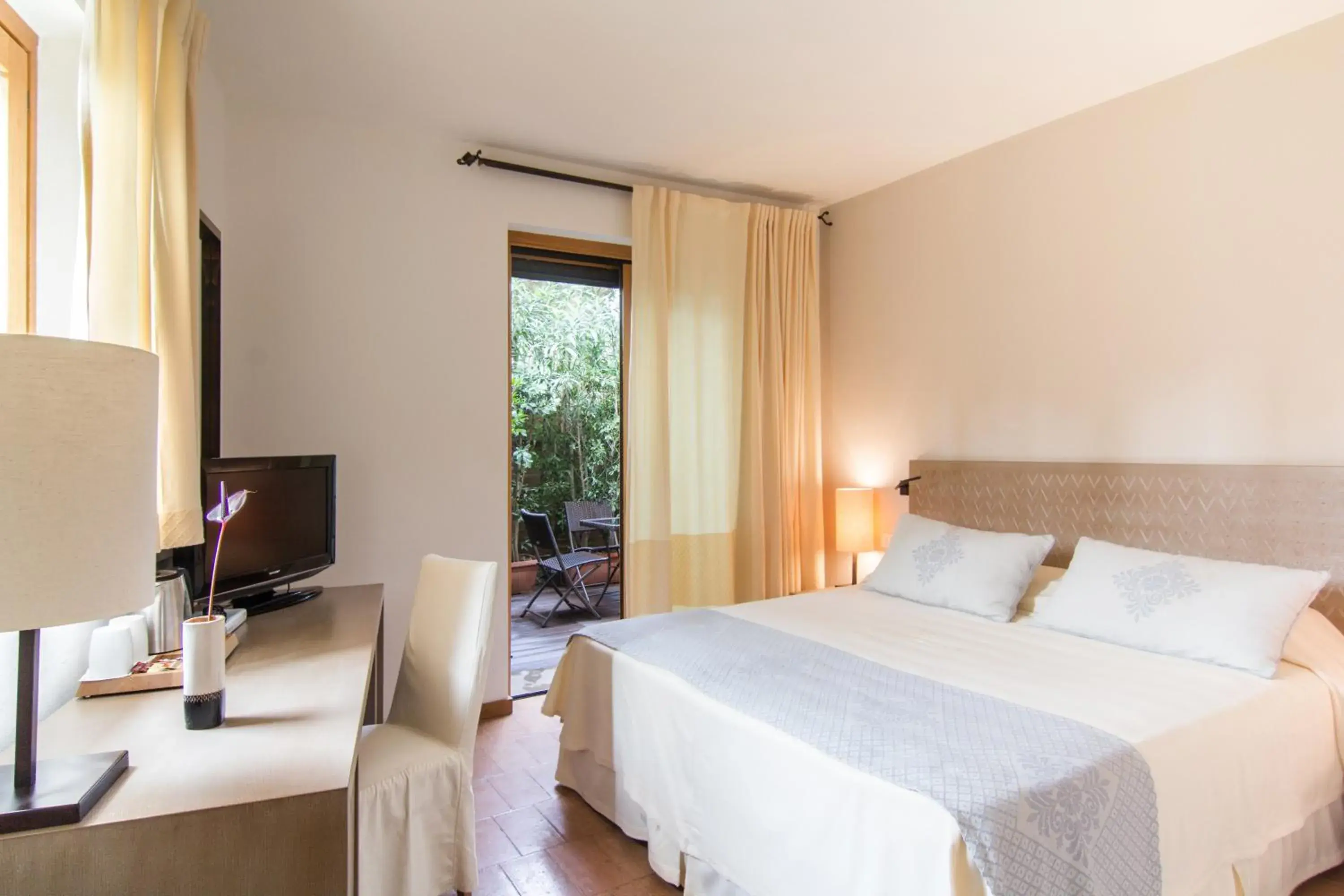 Classic Double Room in Hotel Aquadulci Classic Double Room in Hotel Aquadulci