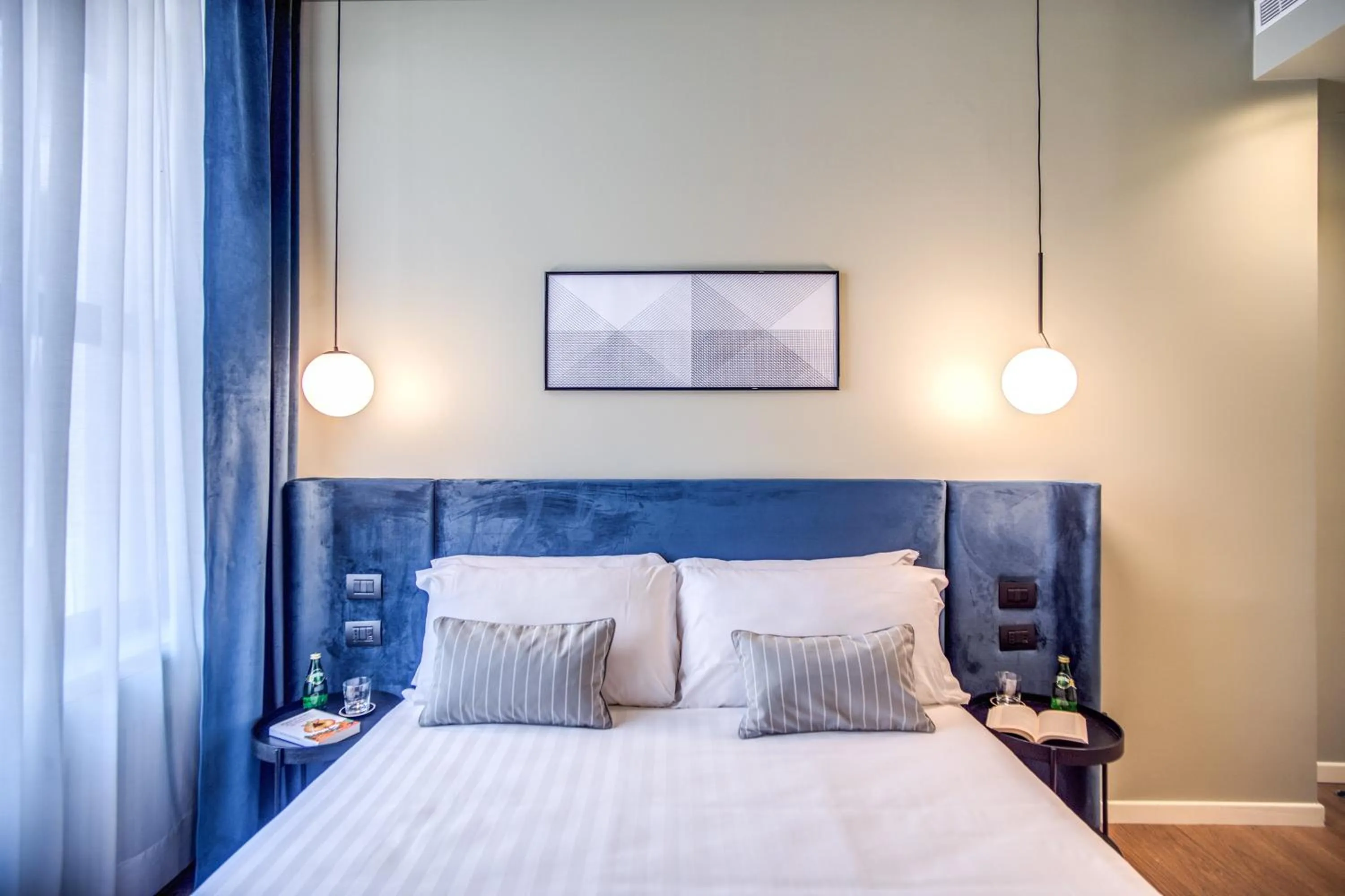 Photo of the whole room, Bed in Sheva Boutique Hotel