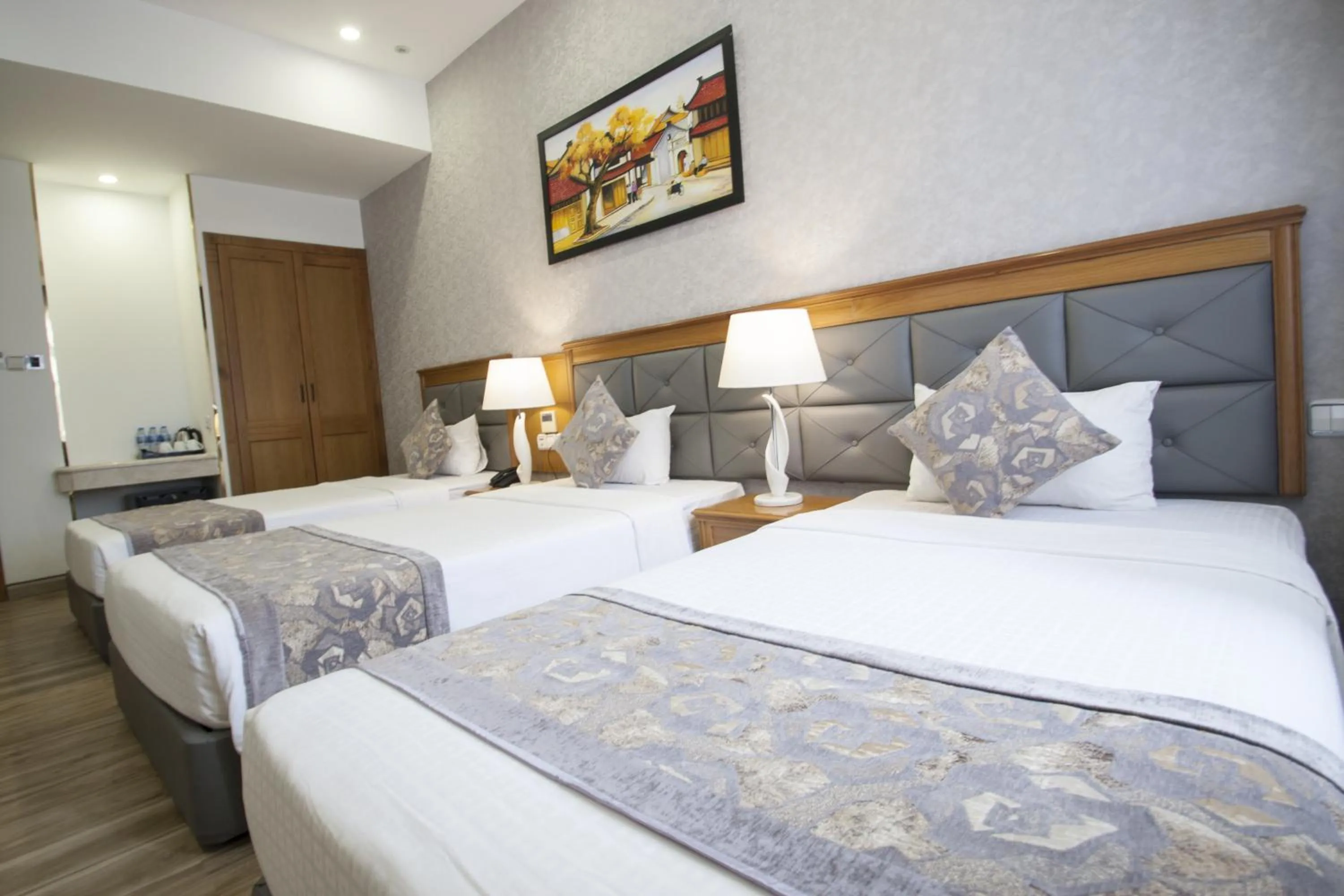 Bed in Acnos Grand Hotel