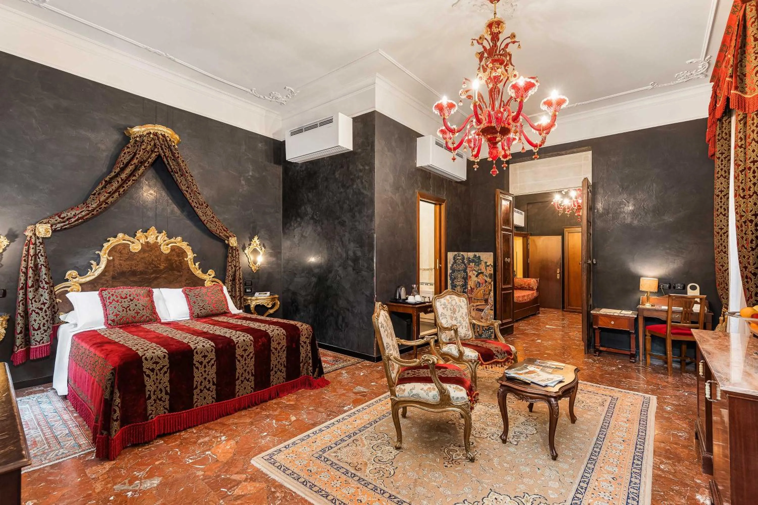 Bed in Hotel Ca' Alvise