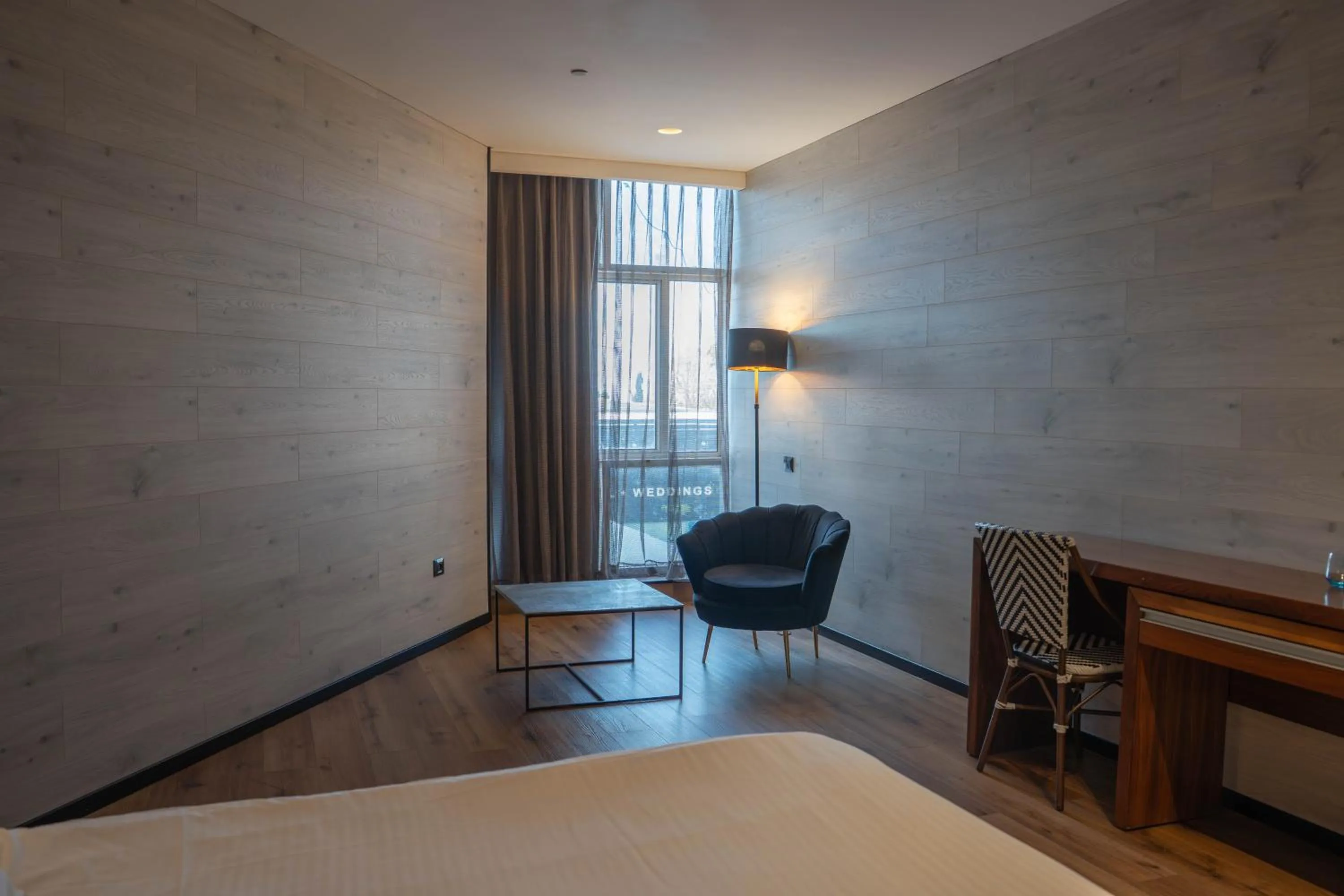 Living room, Bed in Garden Hotel Boutique & Events