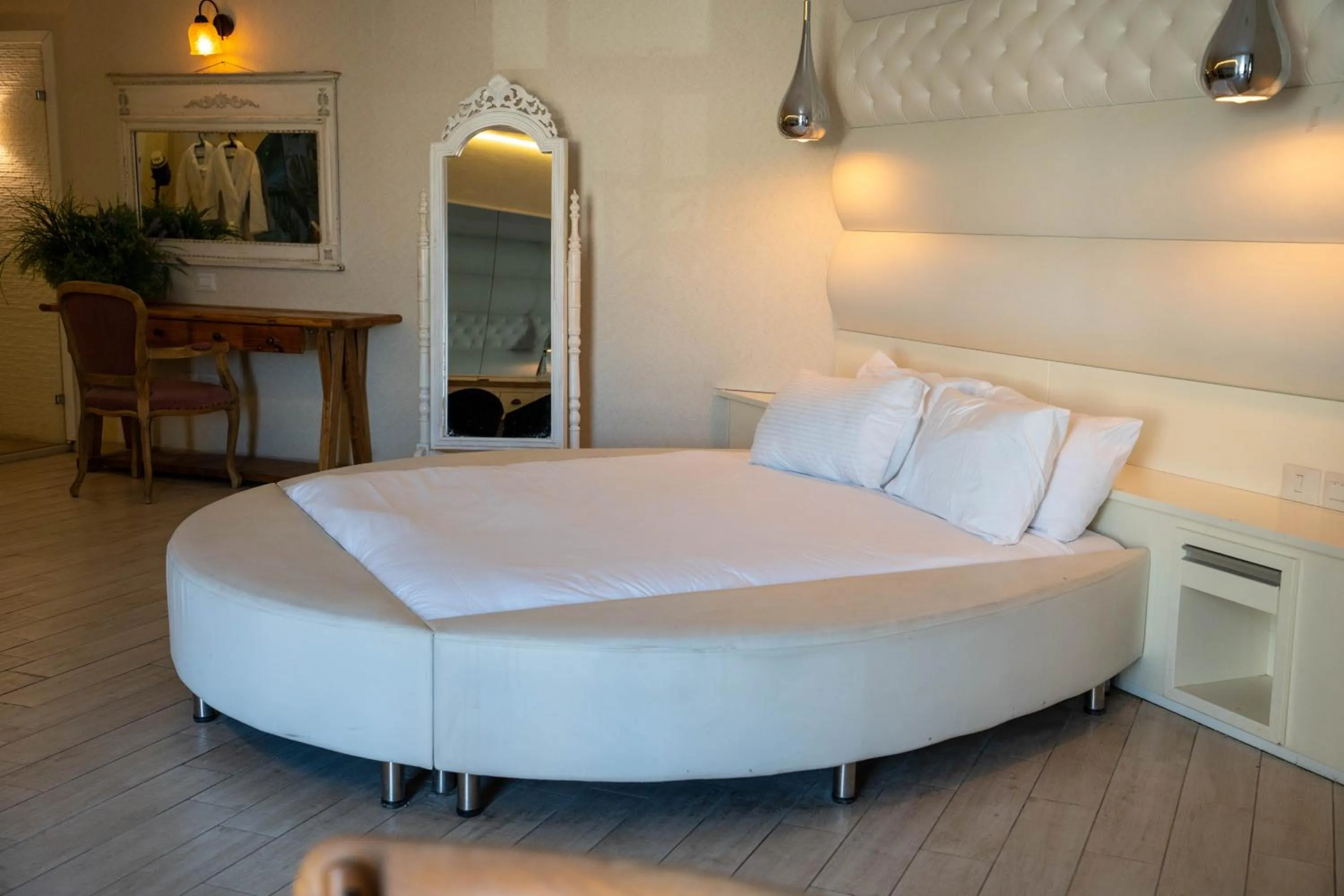 Bed in Garden Hotel Boutique & Events