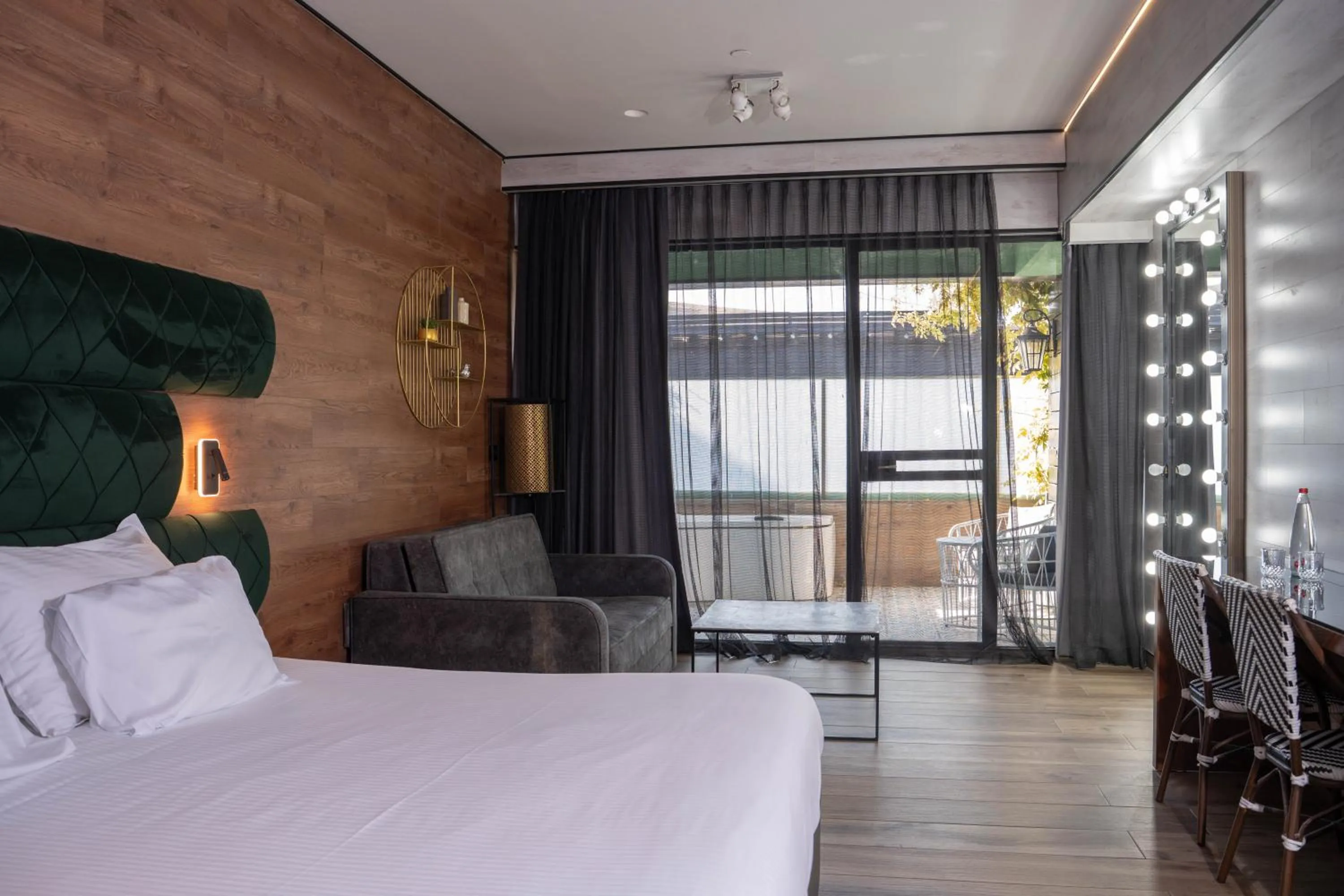 Bed in Garden Hotel Boutique & Events