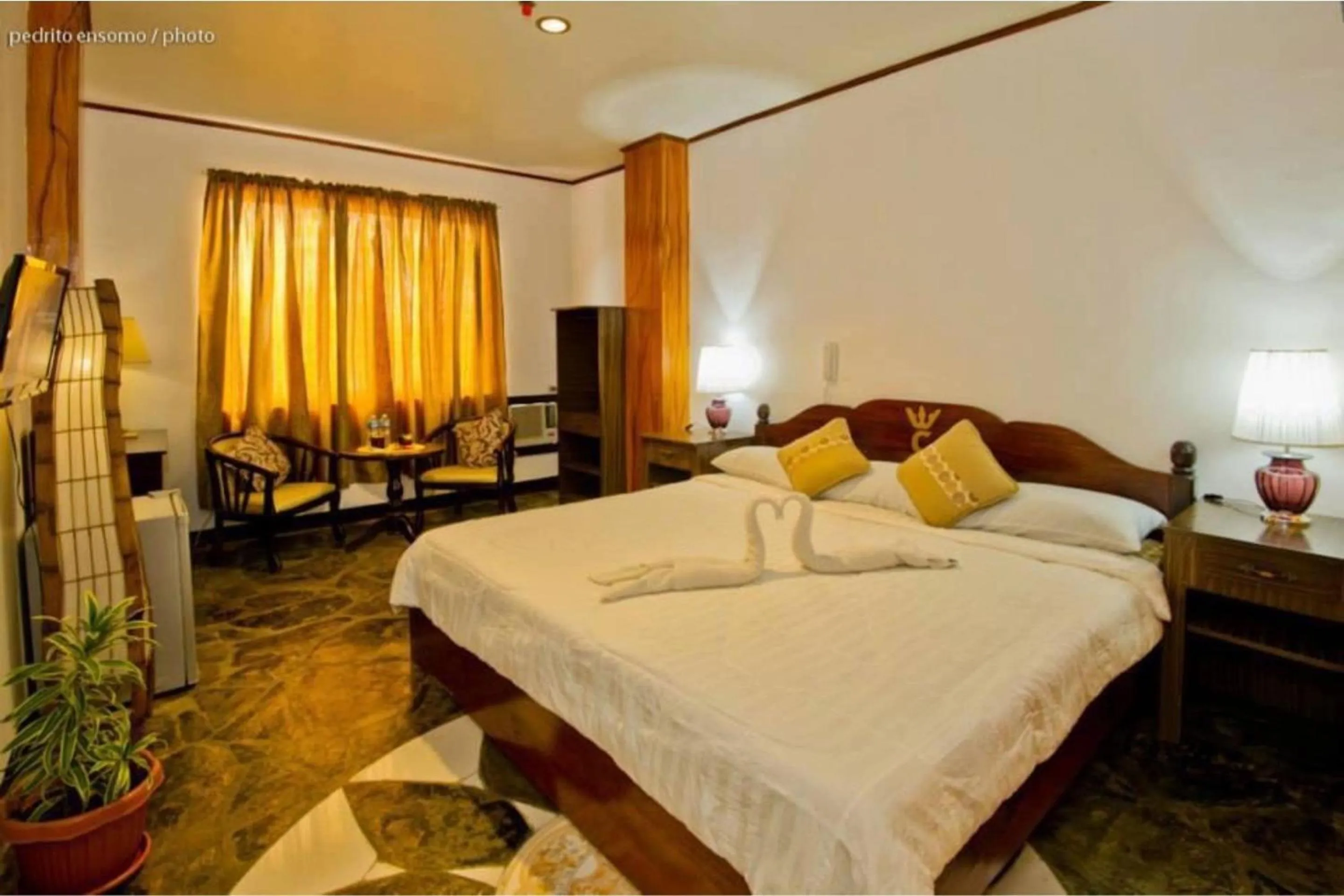 Bedroom in OYO 880 Flores De Musa Inn