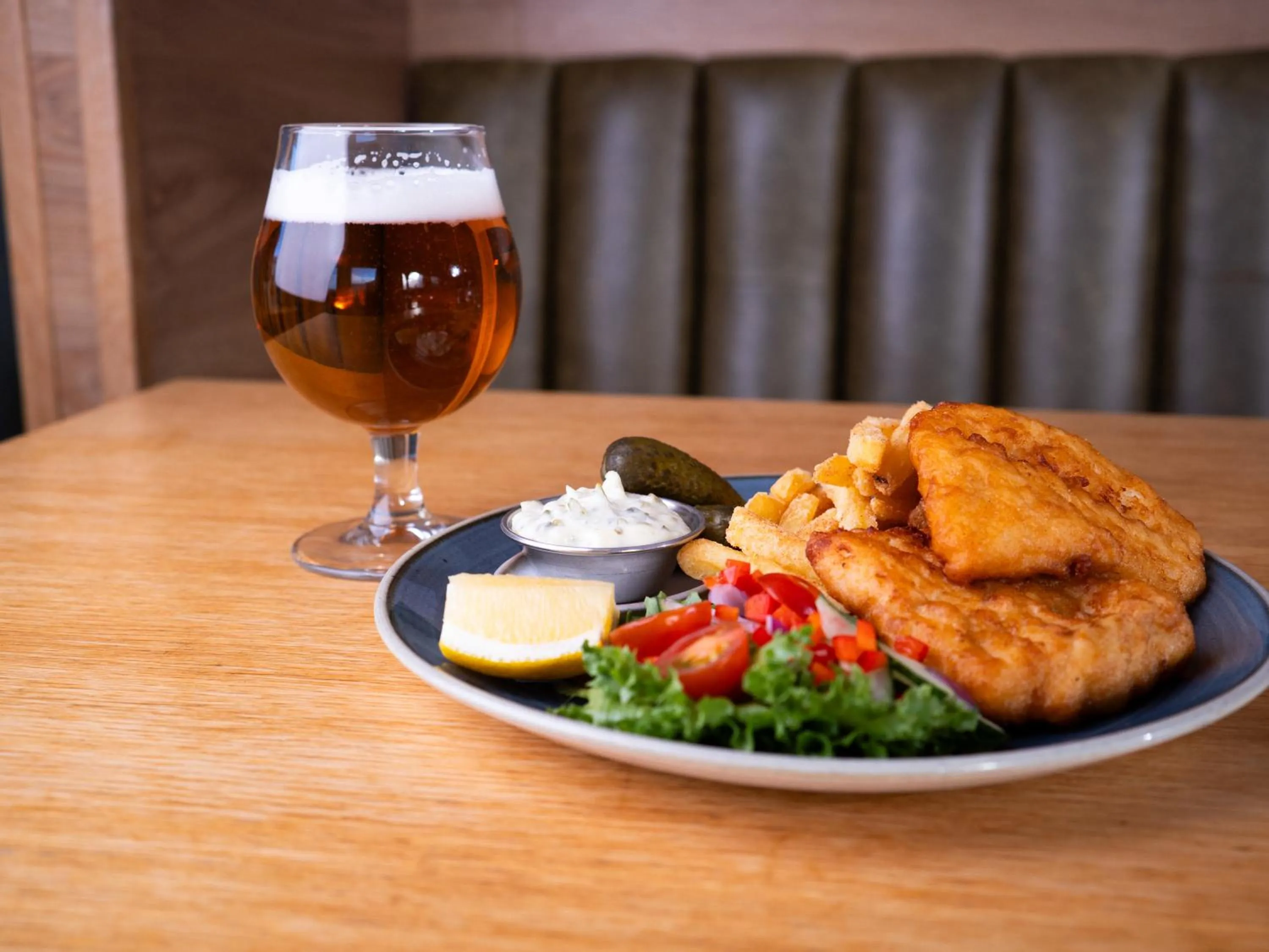 Restaurant/places to eat in Stracta Hotel