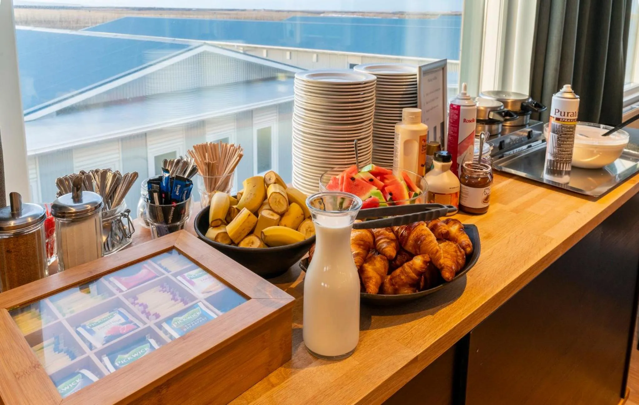 Breakfast in Stracta Hotel