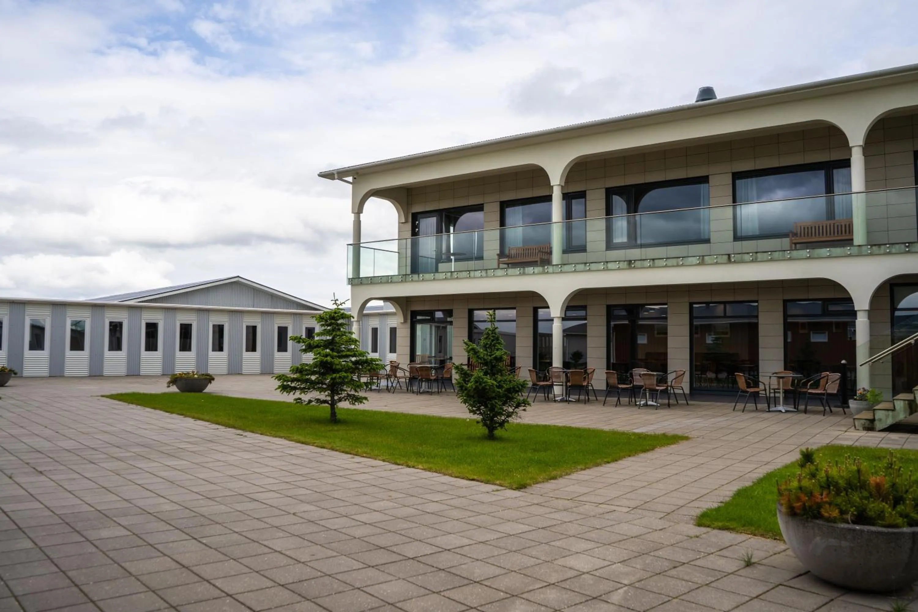 Property building in Stracta Hotel