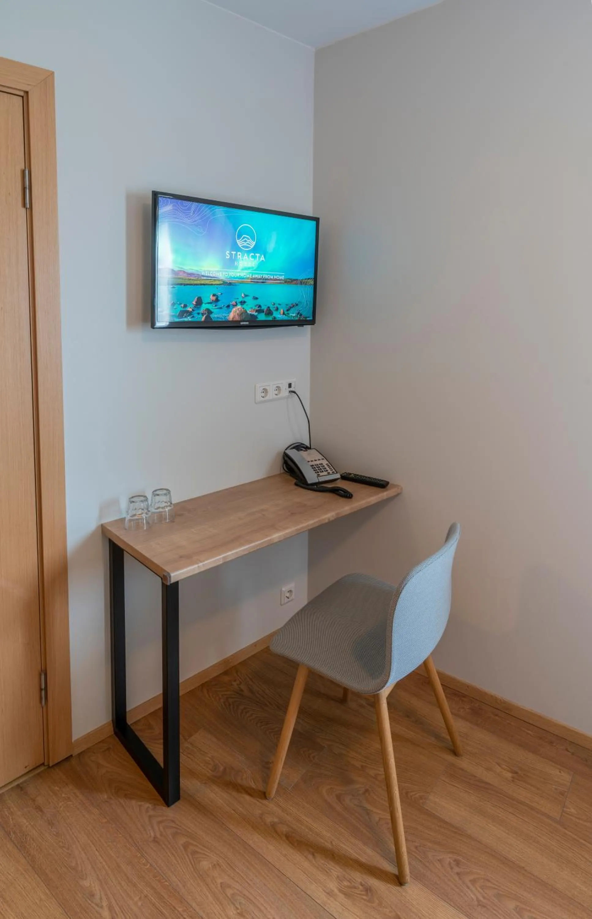 TV and multimedia in Stracta Hotel