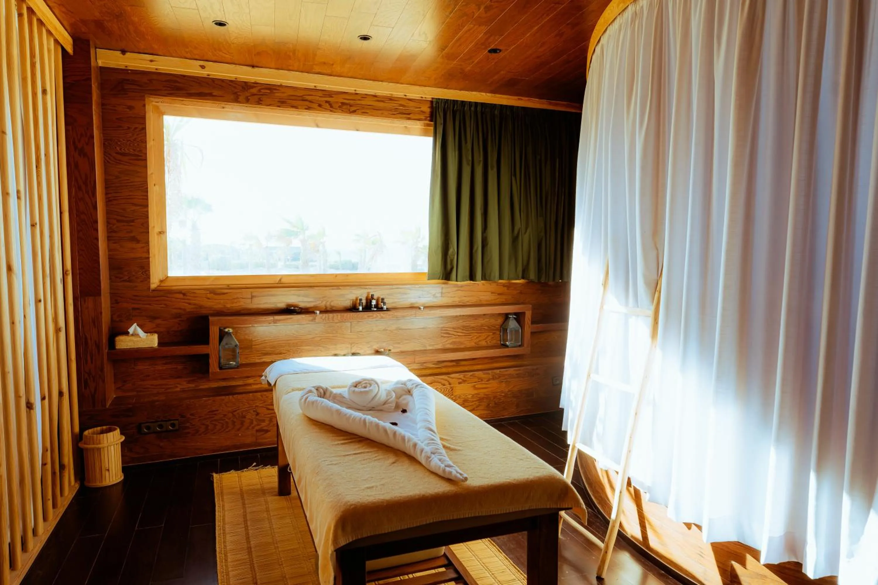 Massage, Bed in Oasis212 Dakhla