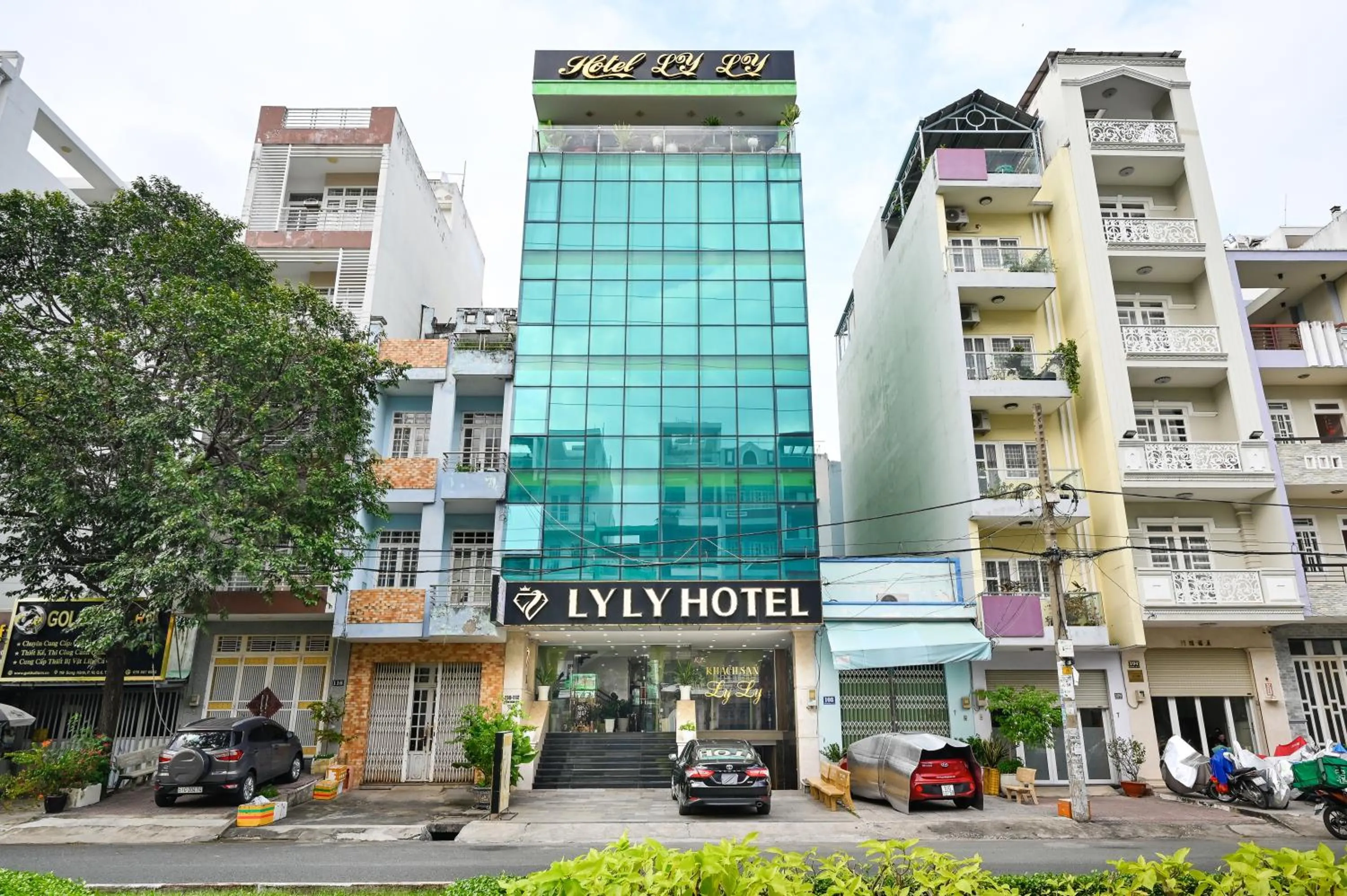 Property building in Ly Ly Hotel
