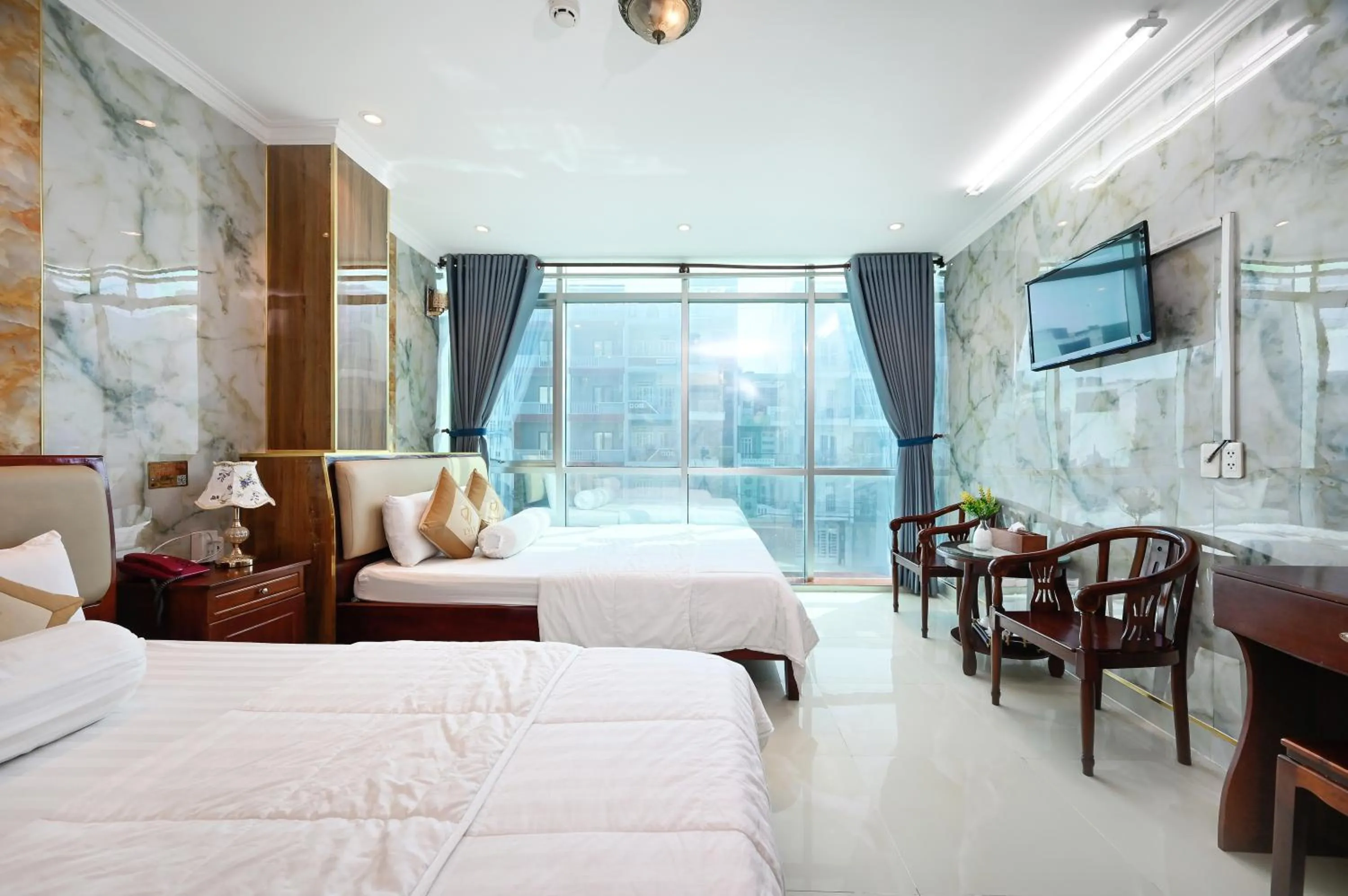 TV and multimedia, Bed in Ly Ly Hotel