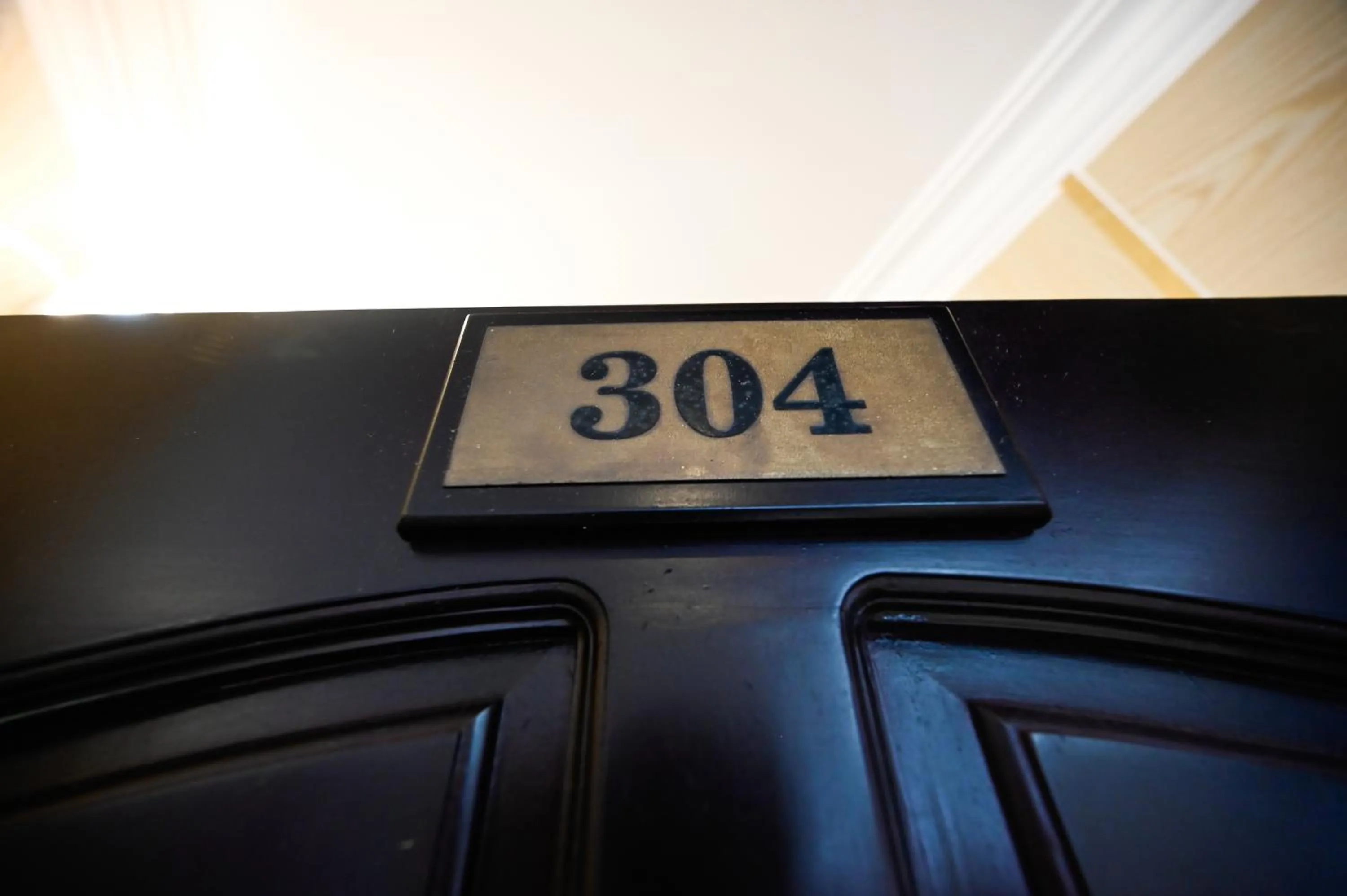 Text overlay in Ly Ly Hotel