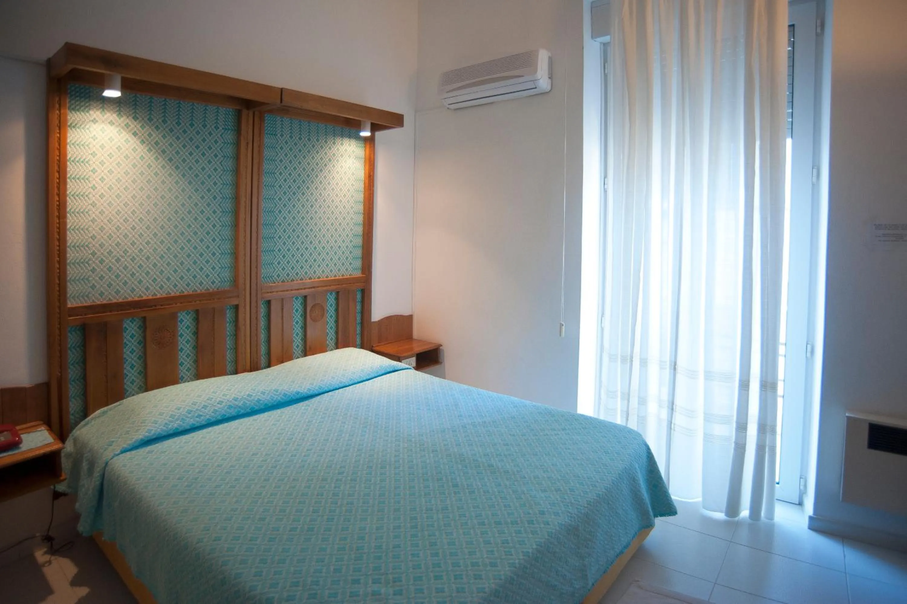 Bedroom, Bed in Albergo Miramare