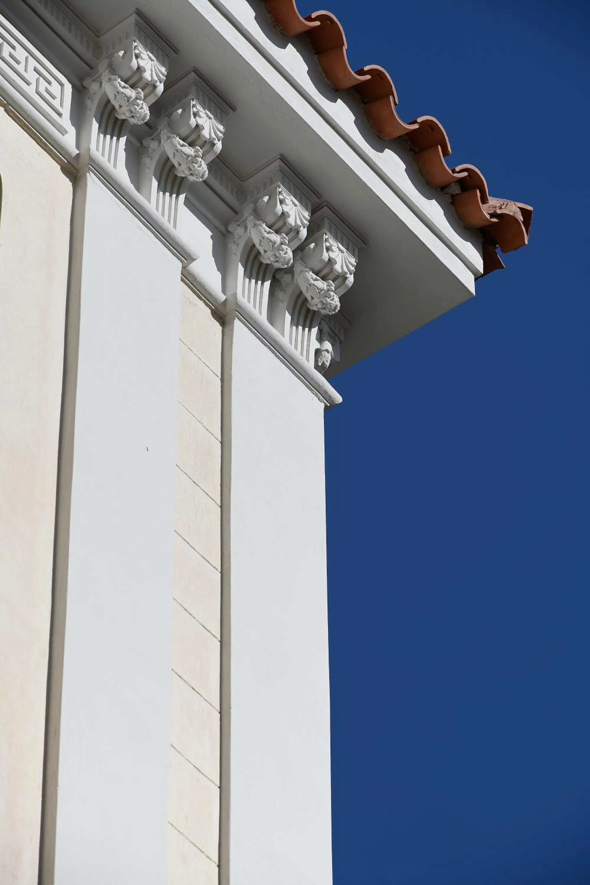 Property building in ATHINAIDOS QUARTERS by K&K