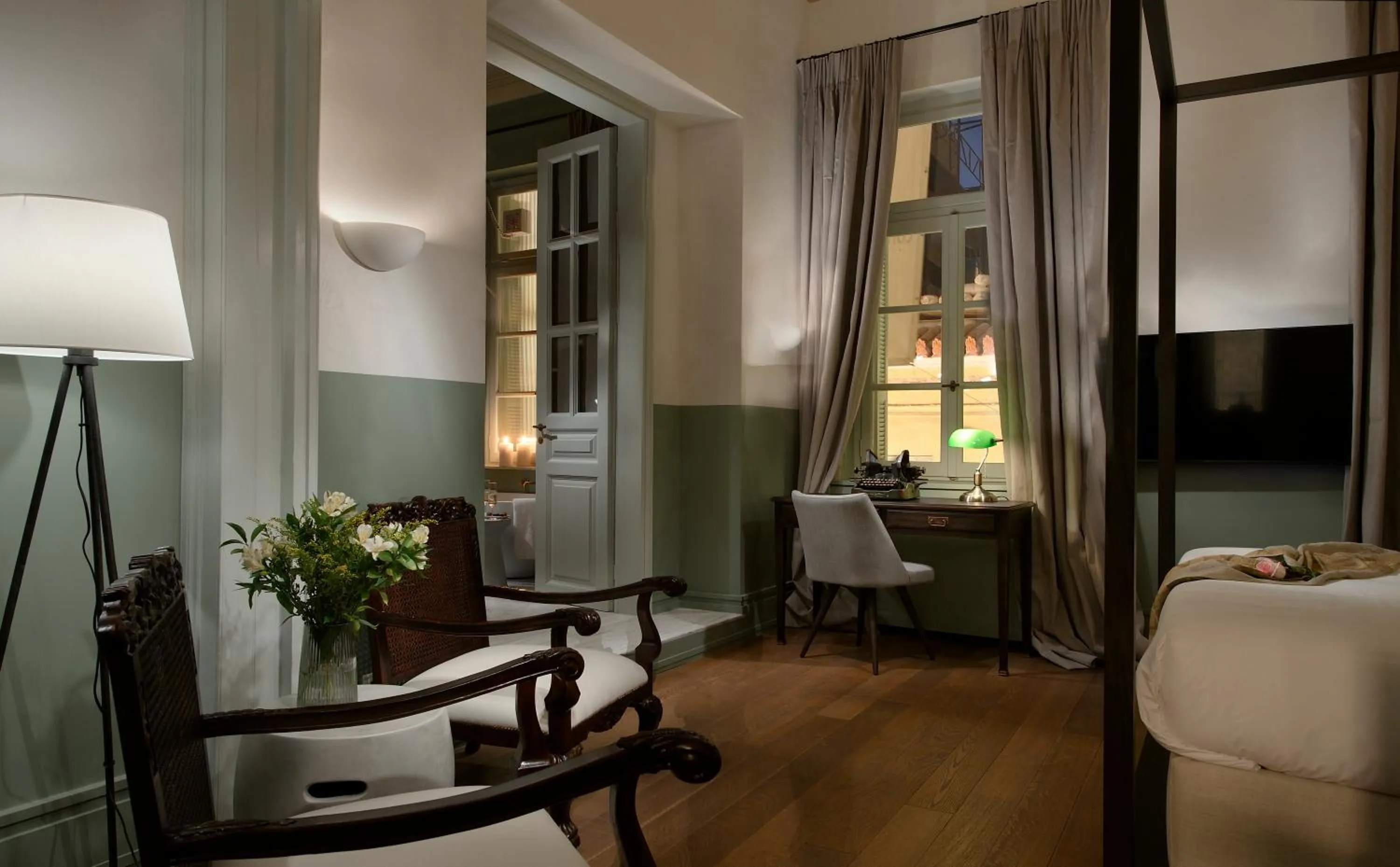 Seating area in ATHINAIDOS QUARTERS by K&K