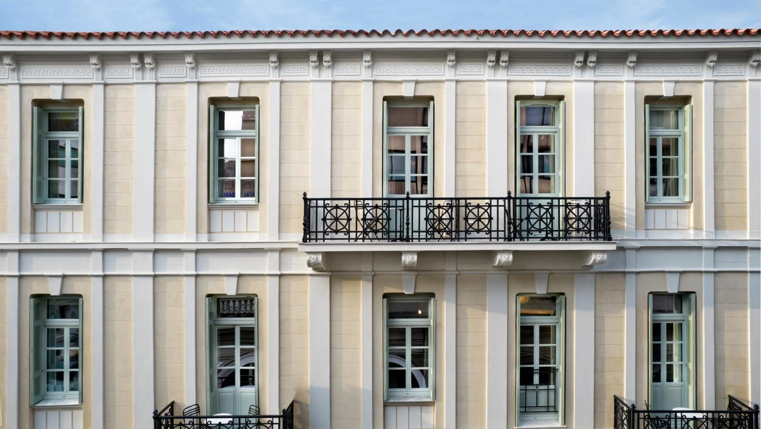 Property building in ATHINAIDOS QUARTERS by K&K