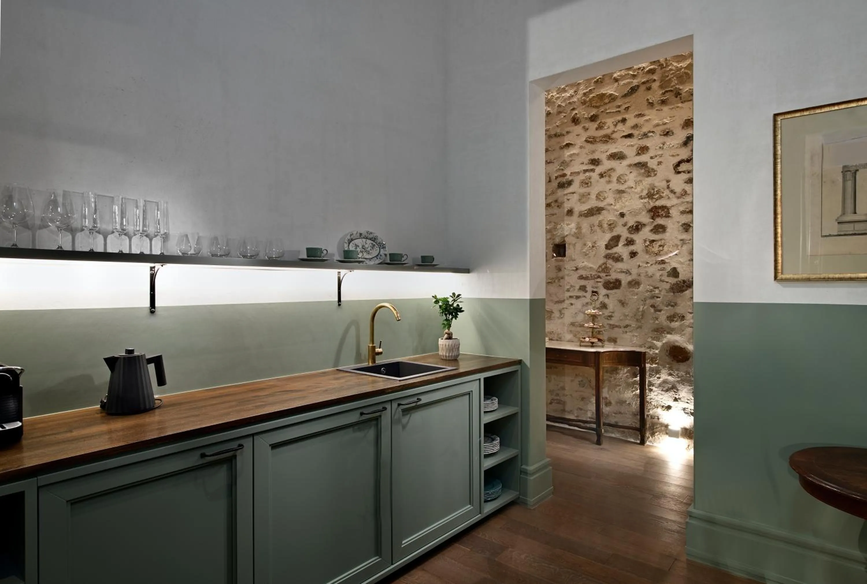 Kitchen or kitchenette in ATHINAIDOS QUARTERS by K&K