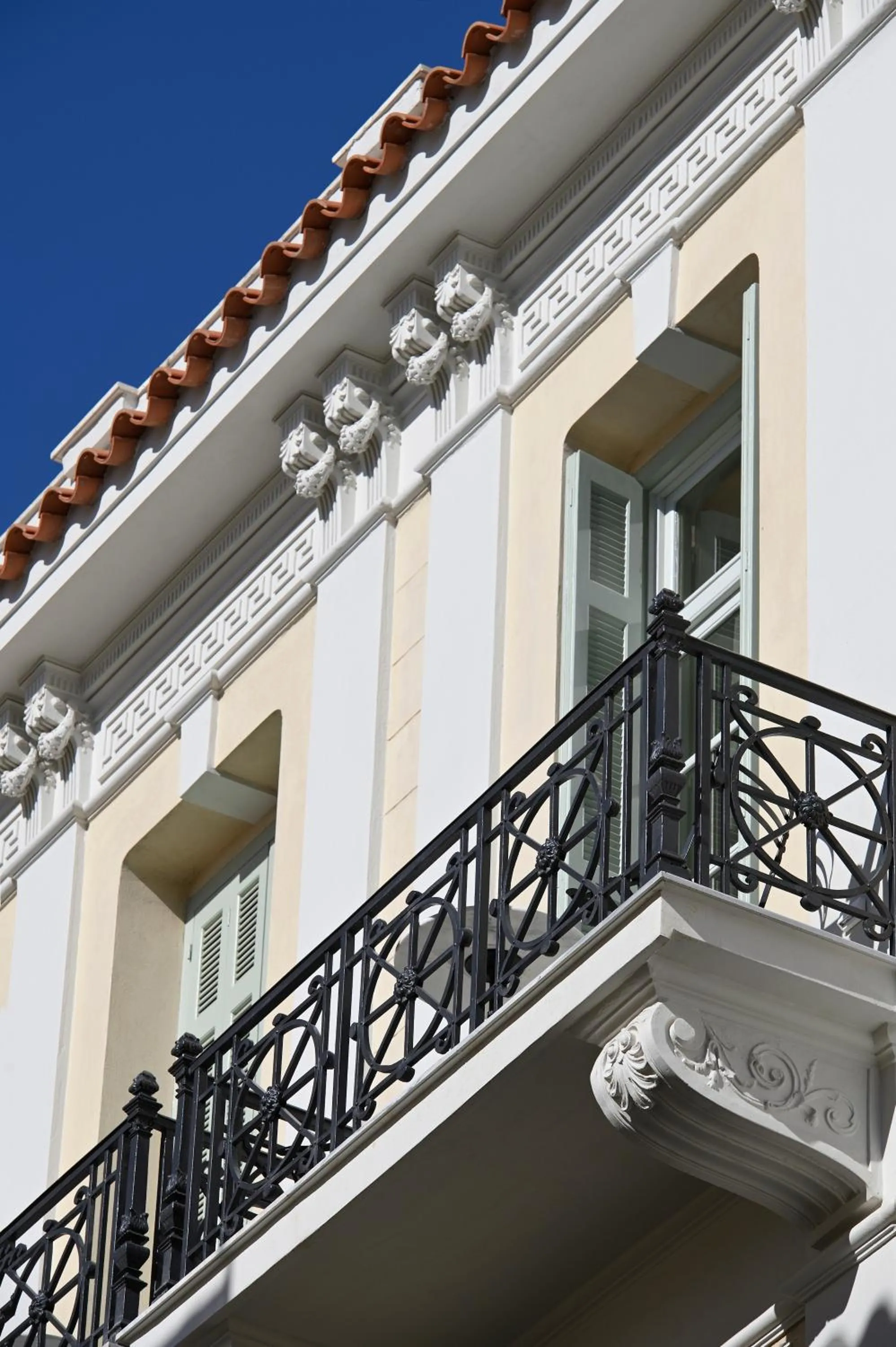 Property building in ATHINAIDOS QUARTERS by K&K