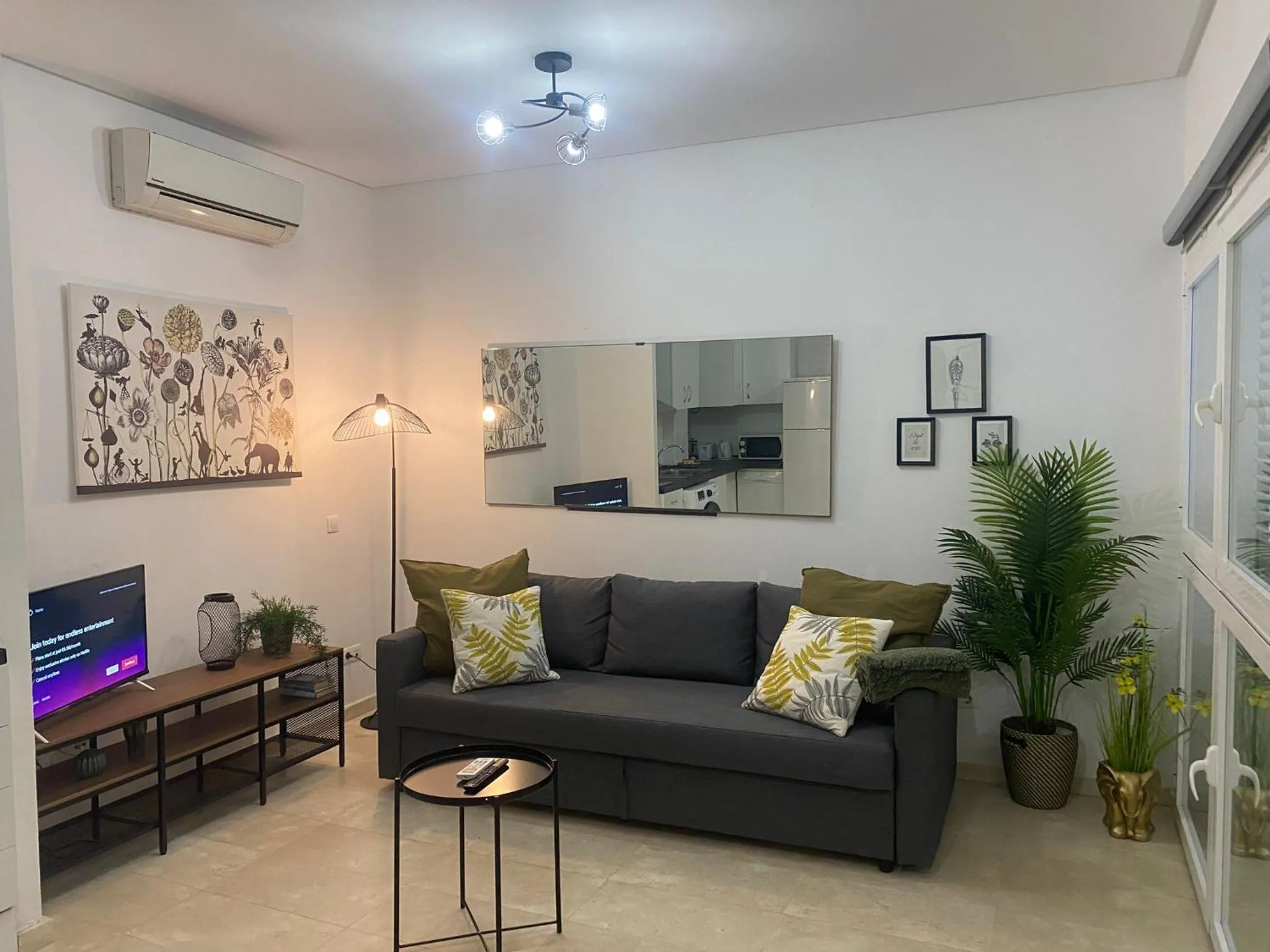 Living room in Apartamento en el centro histórico by Málaga Planners