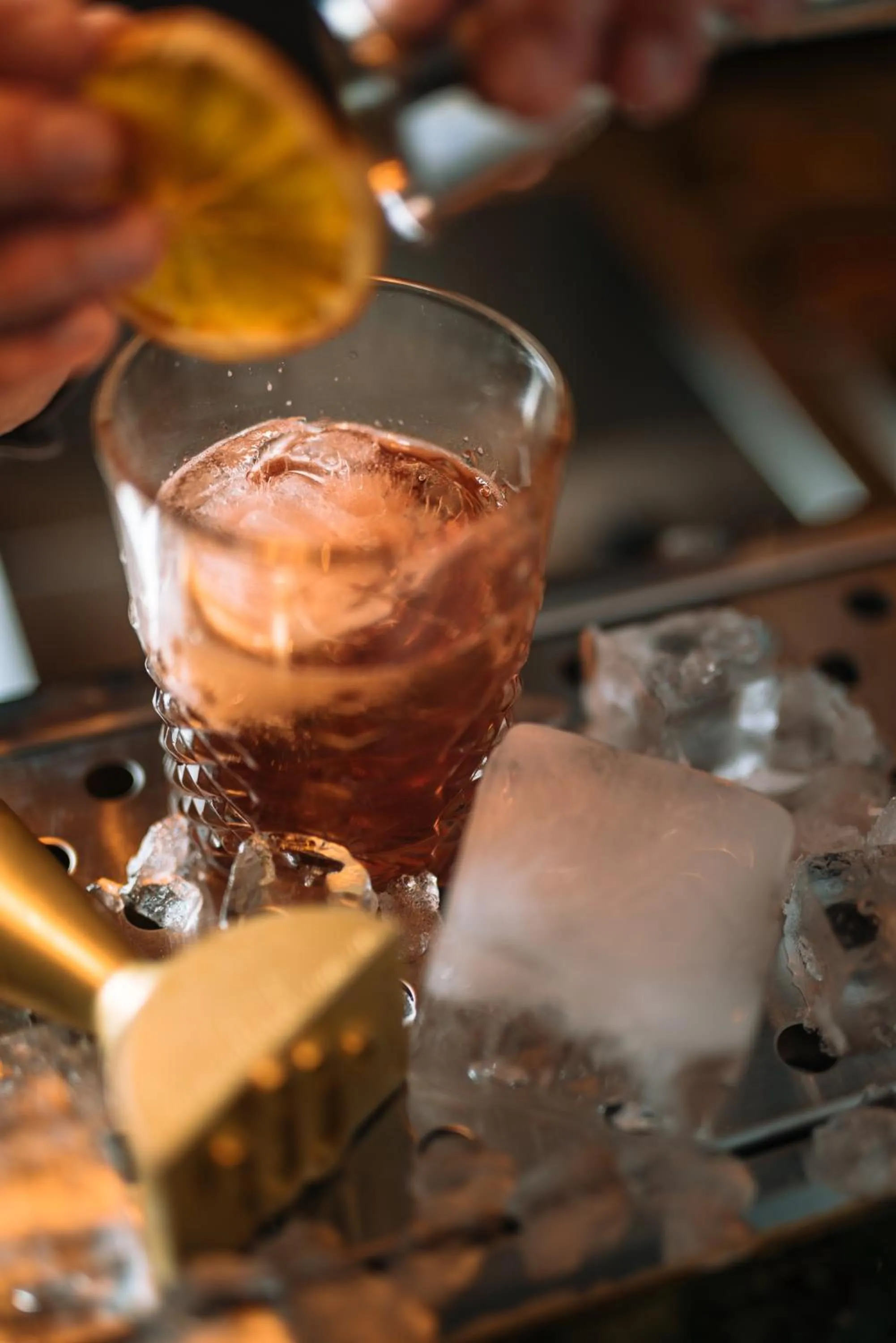 Lounge or bar in The Well