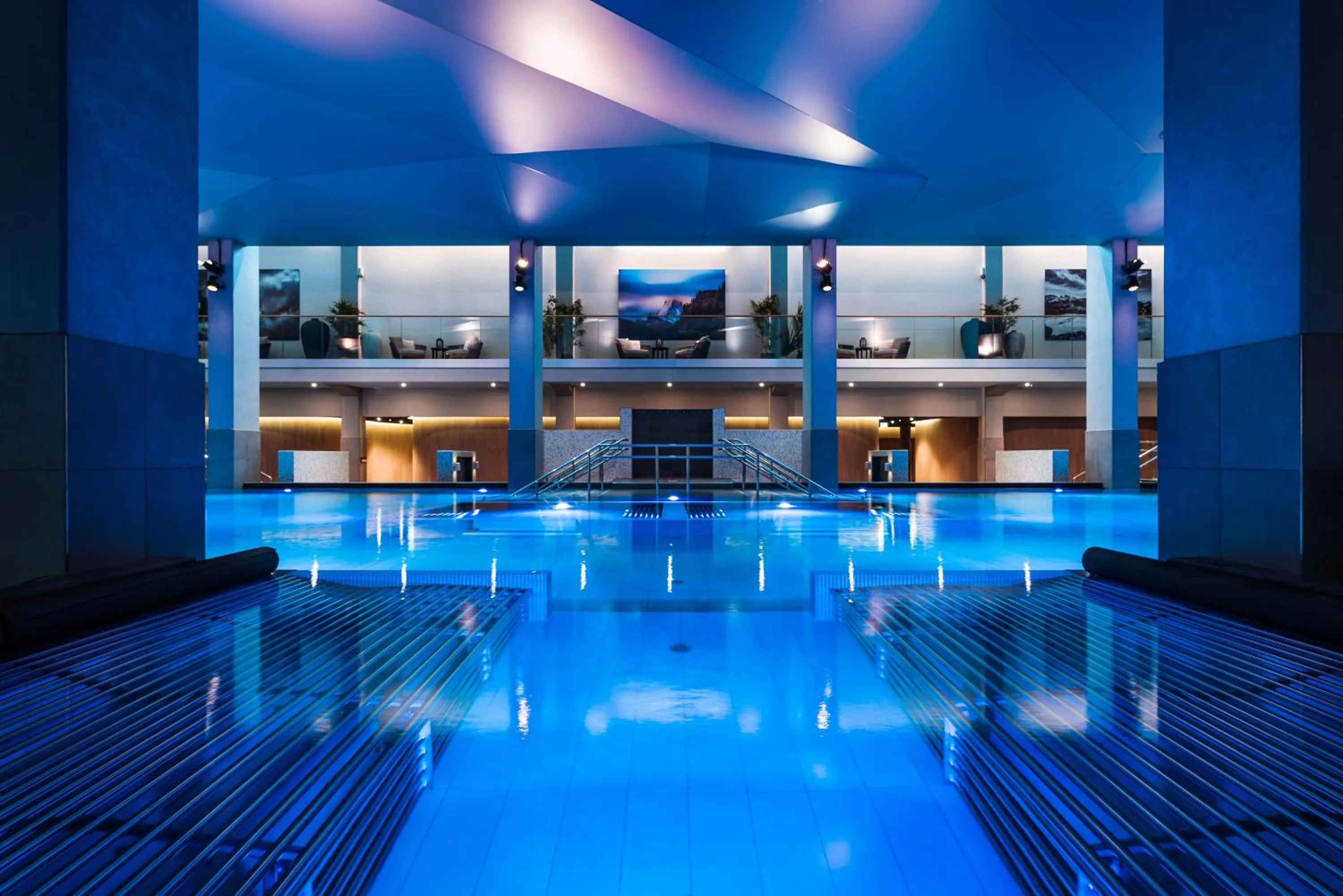 Swimming pool in The Well