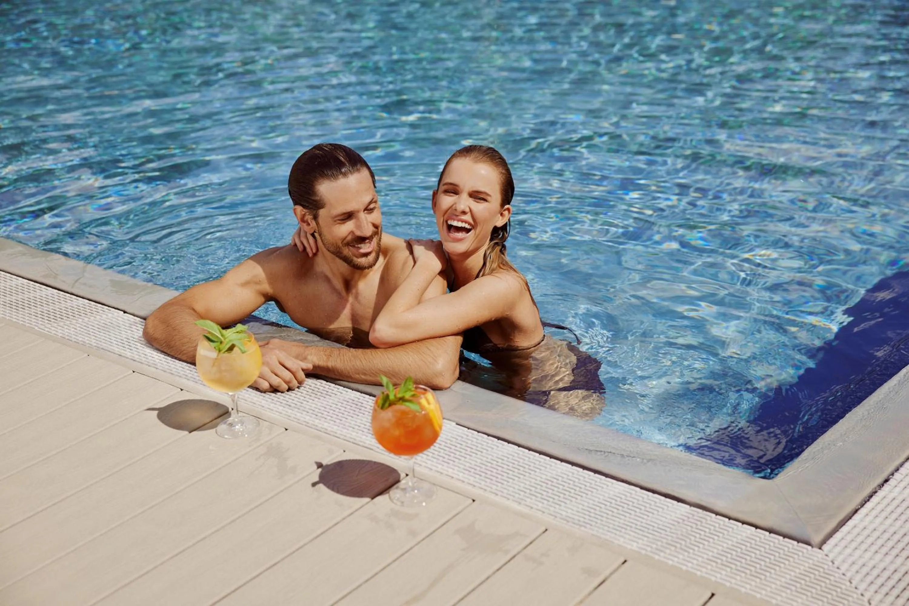 Swimming pool in The Well