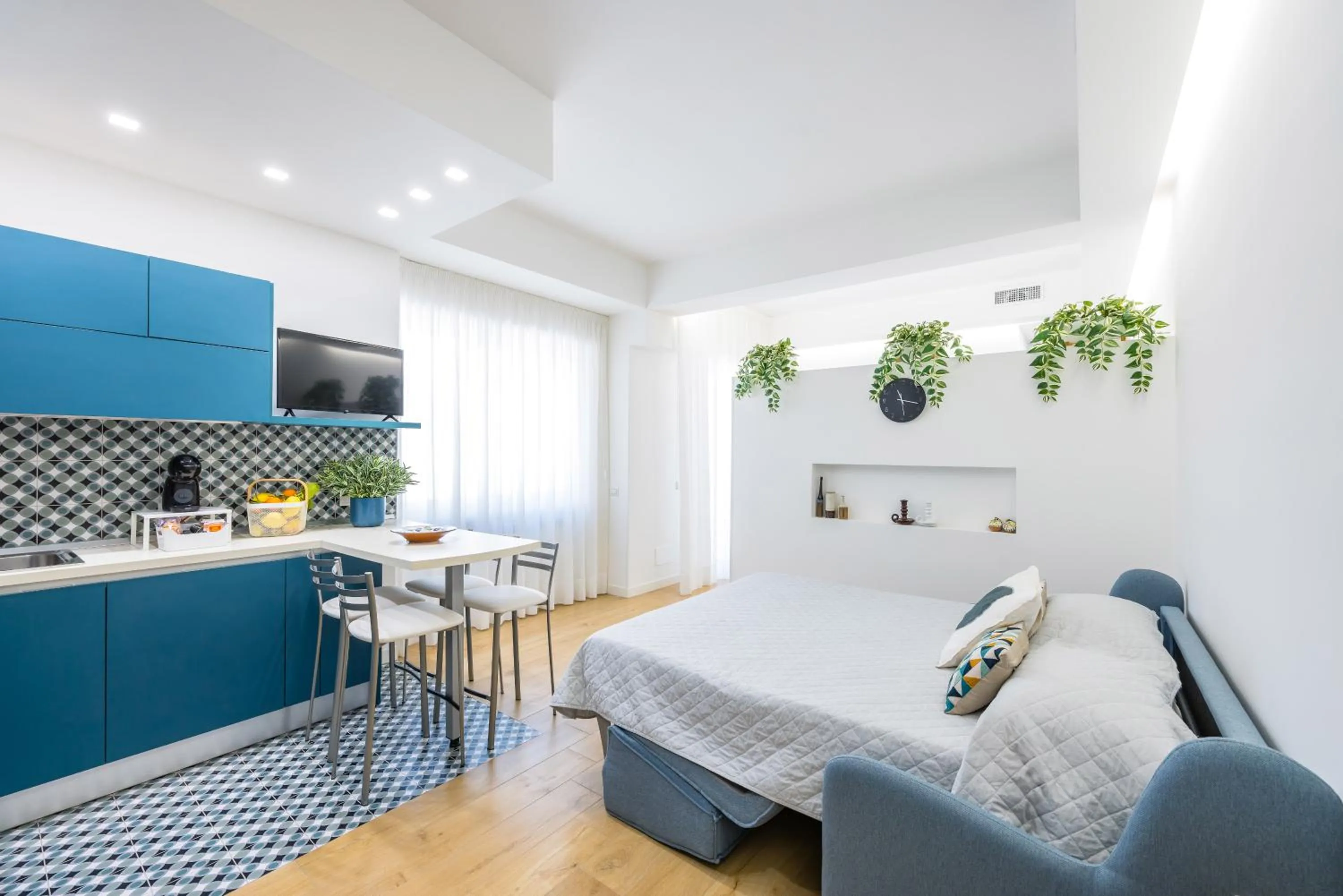 Seating area, Bed in Residence Panoramic