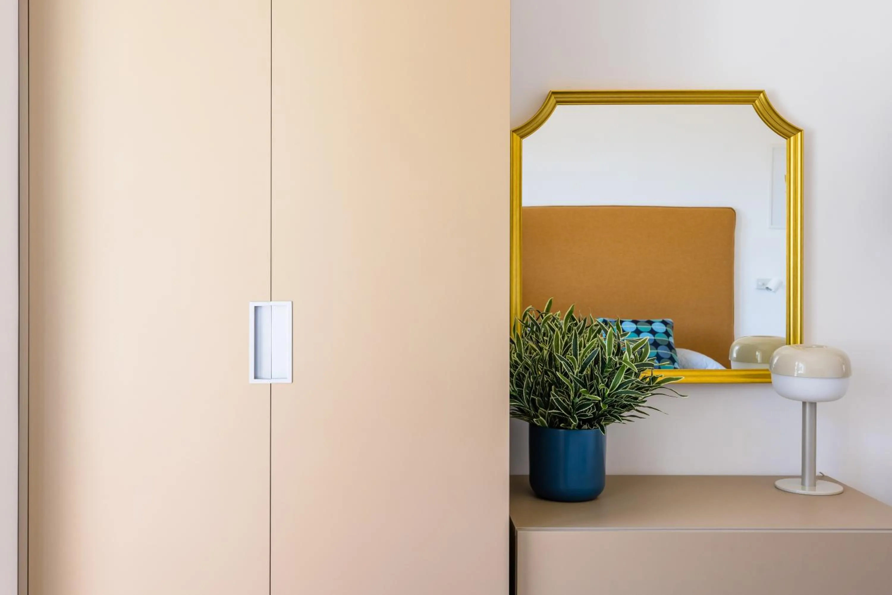 wardrobe in Residence Panoramic