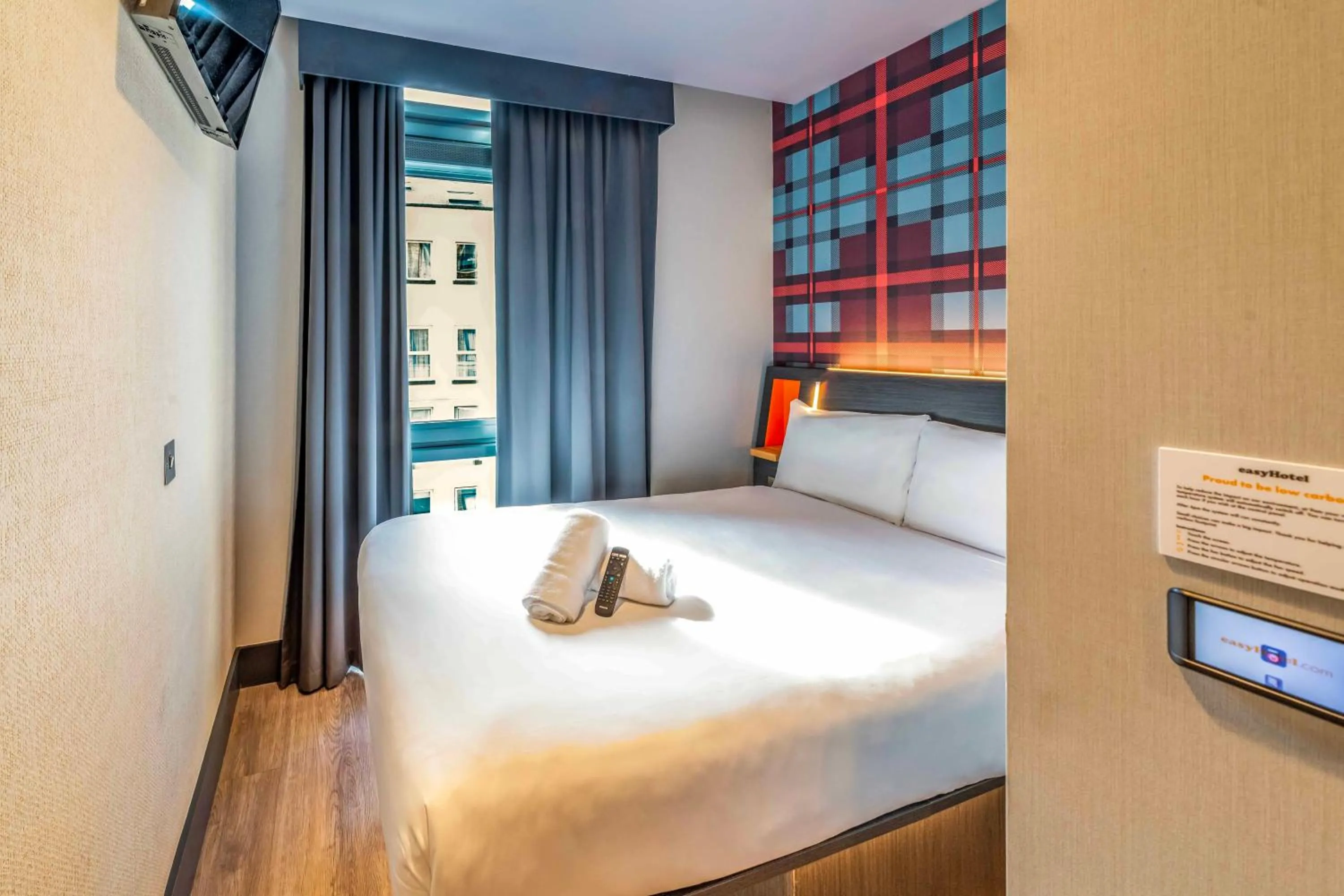 Bed in easyHotel Dublin