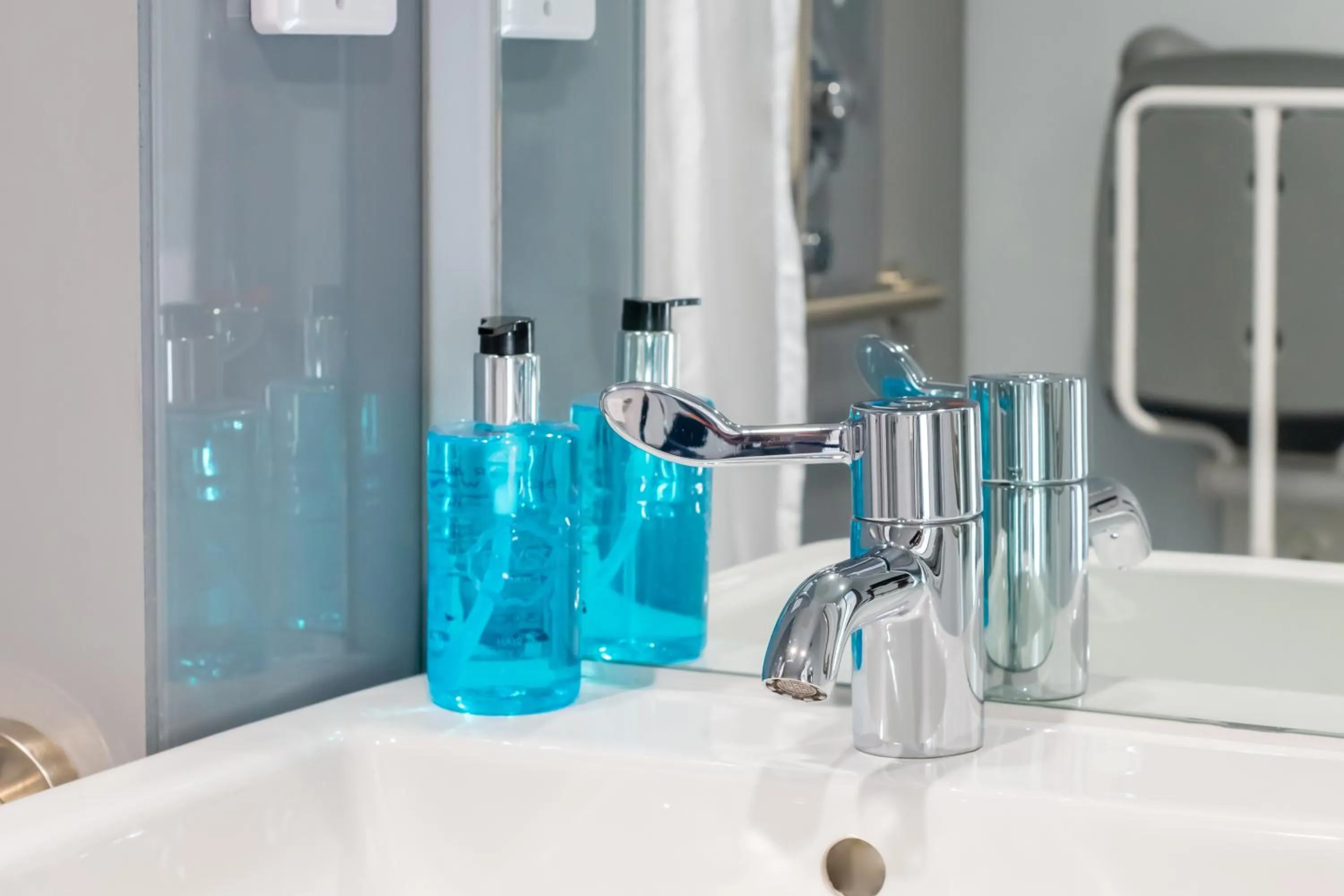 Bathroom in easyHotel Dublin