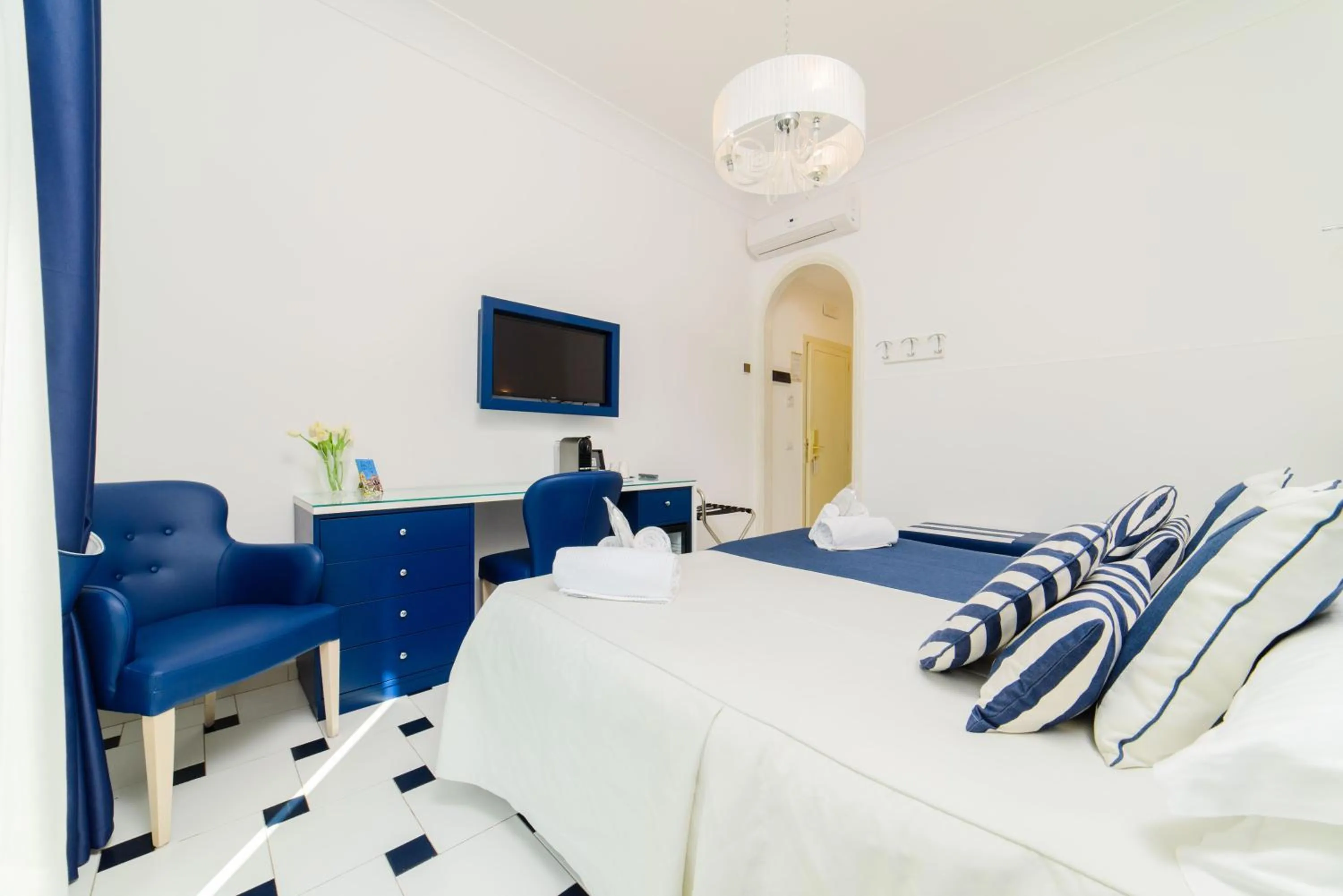 Bed in Hotel Il Nido