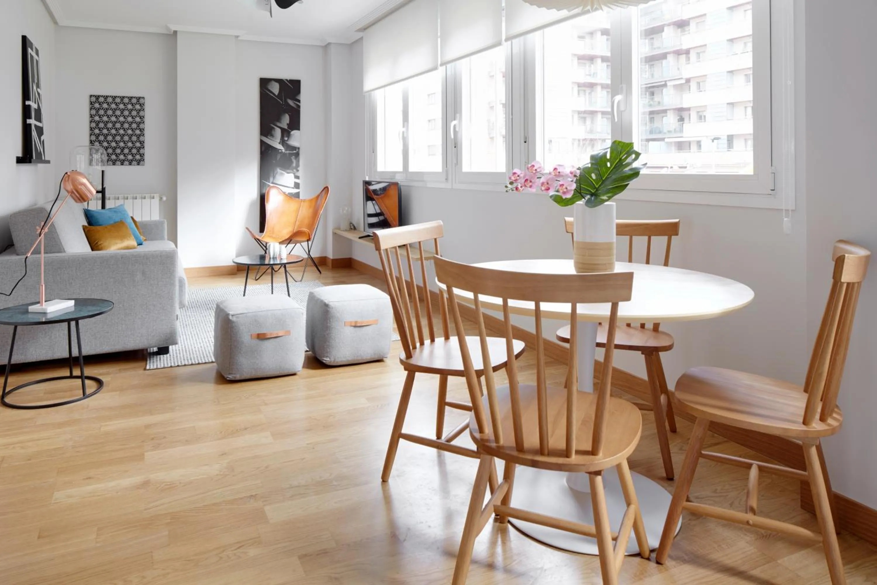 Living room in Mundaiz by FeelFree Rentals