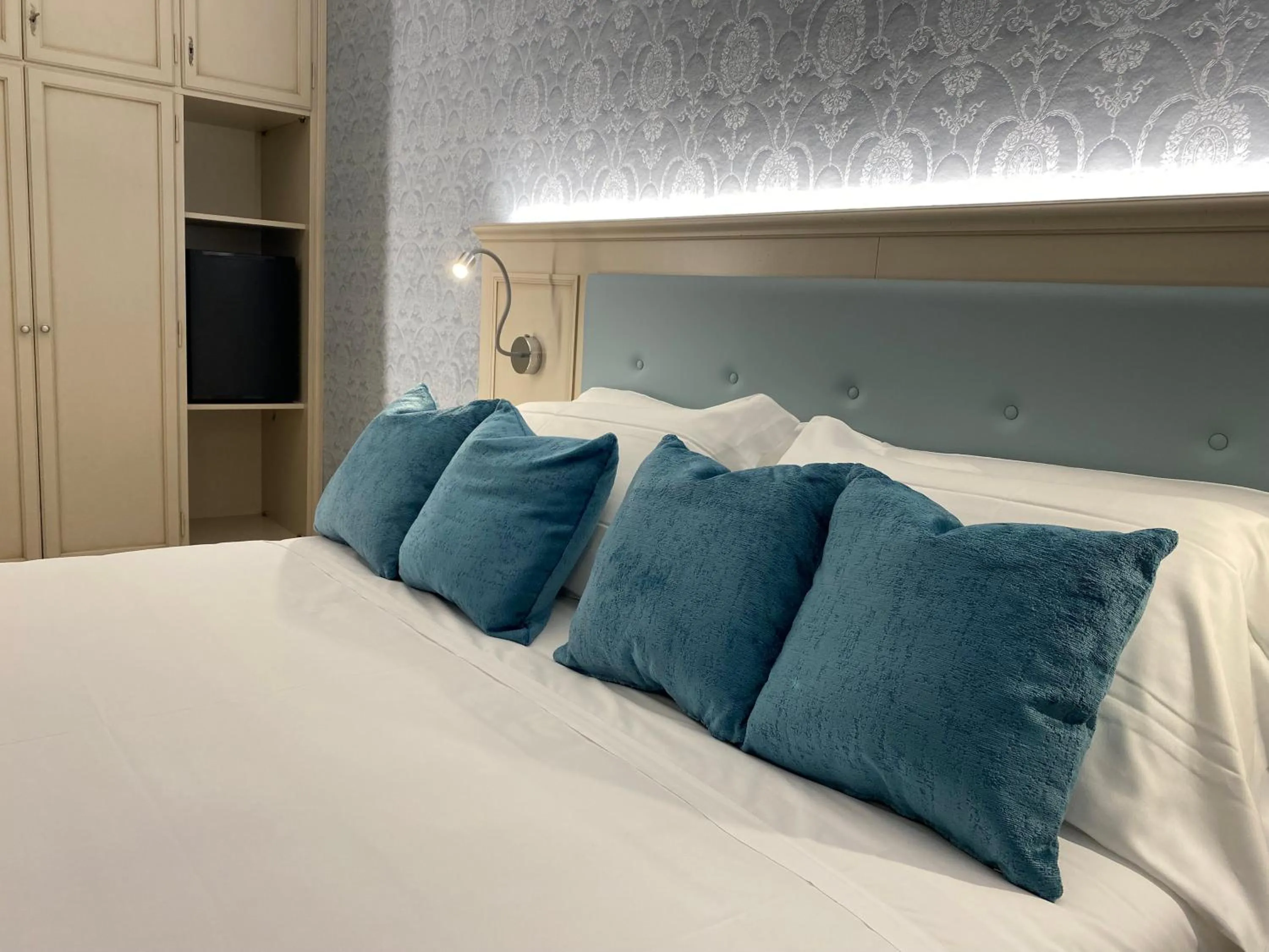 Bed in San Lio Tourist House