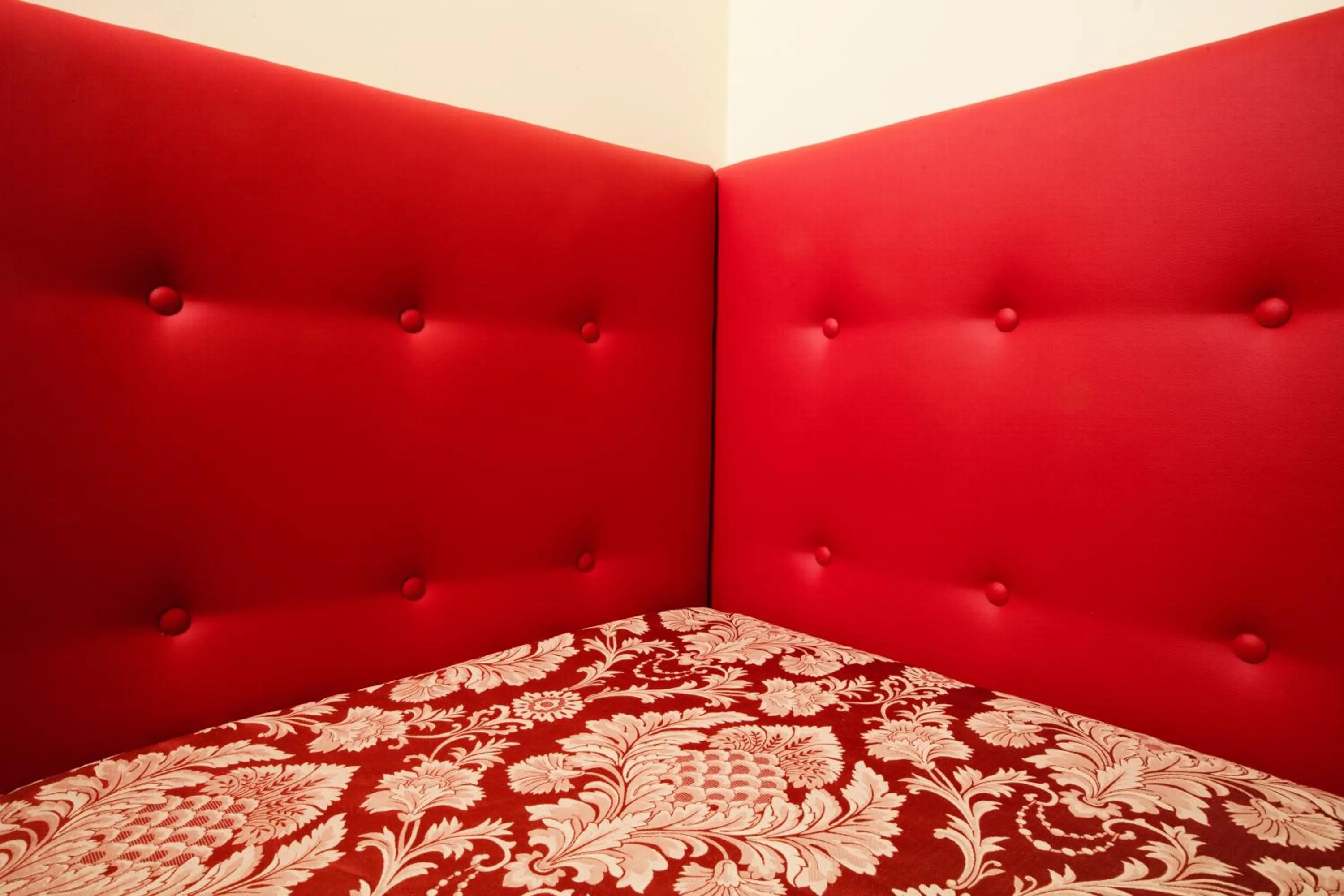 Bed in San Lio Tourist House